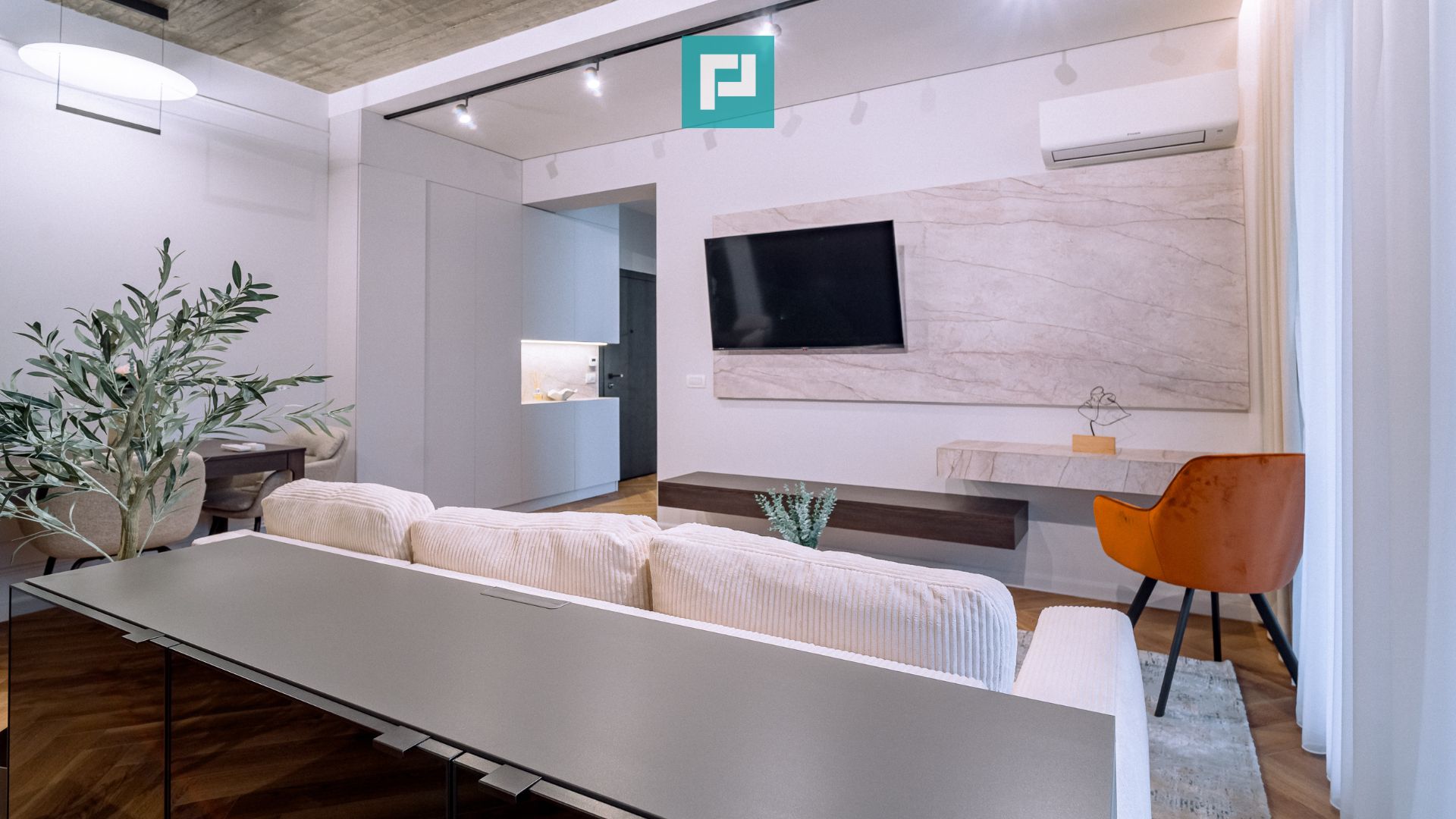 Chirie 2 camere 60 mp – Piața Țăranilor — fotografia 3