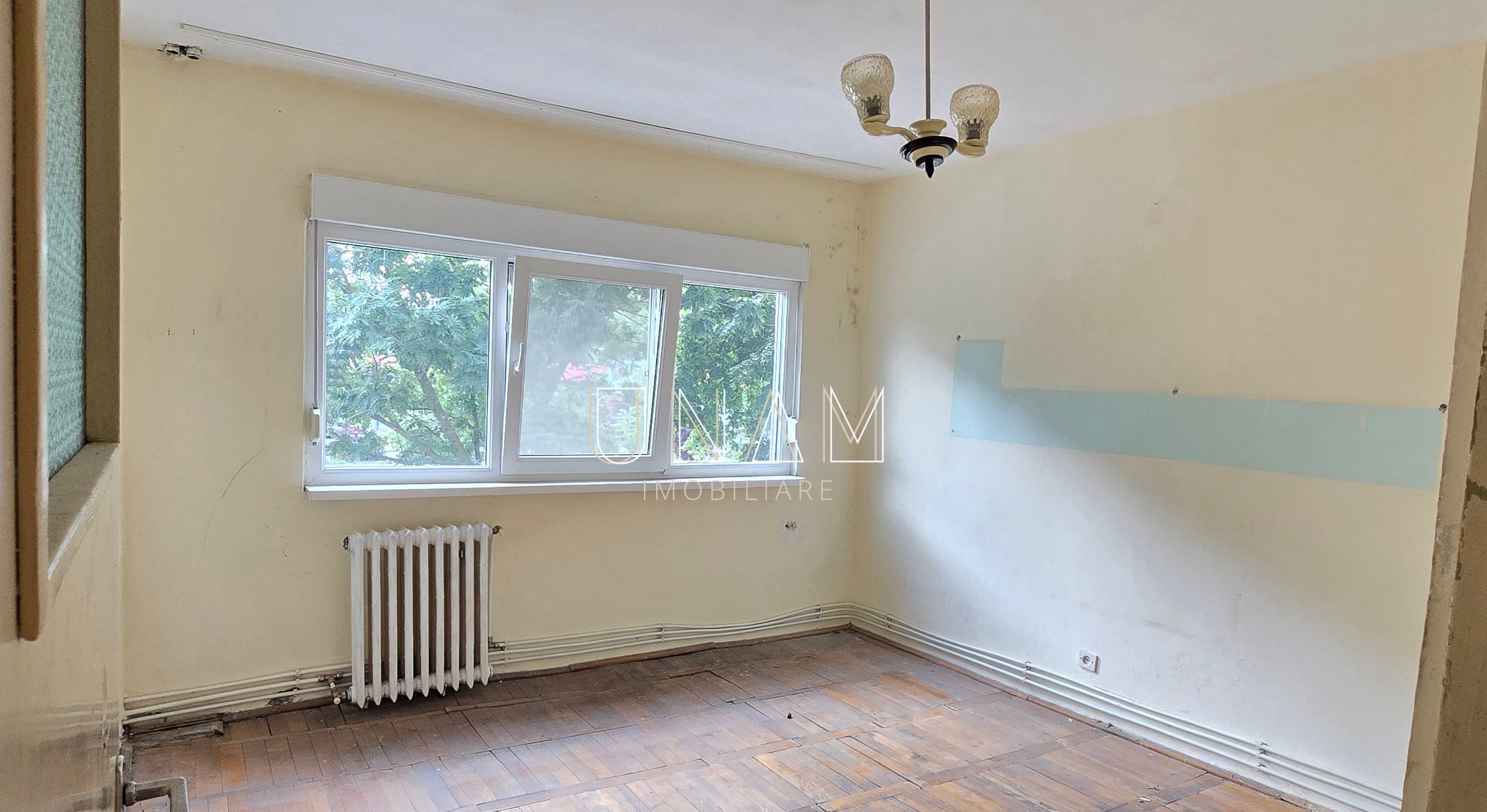 =REPOZITIONARE PRET= 2 camere in Govandari, zona Miorita - etaj 1, centrala proprie — fotografia 3