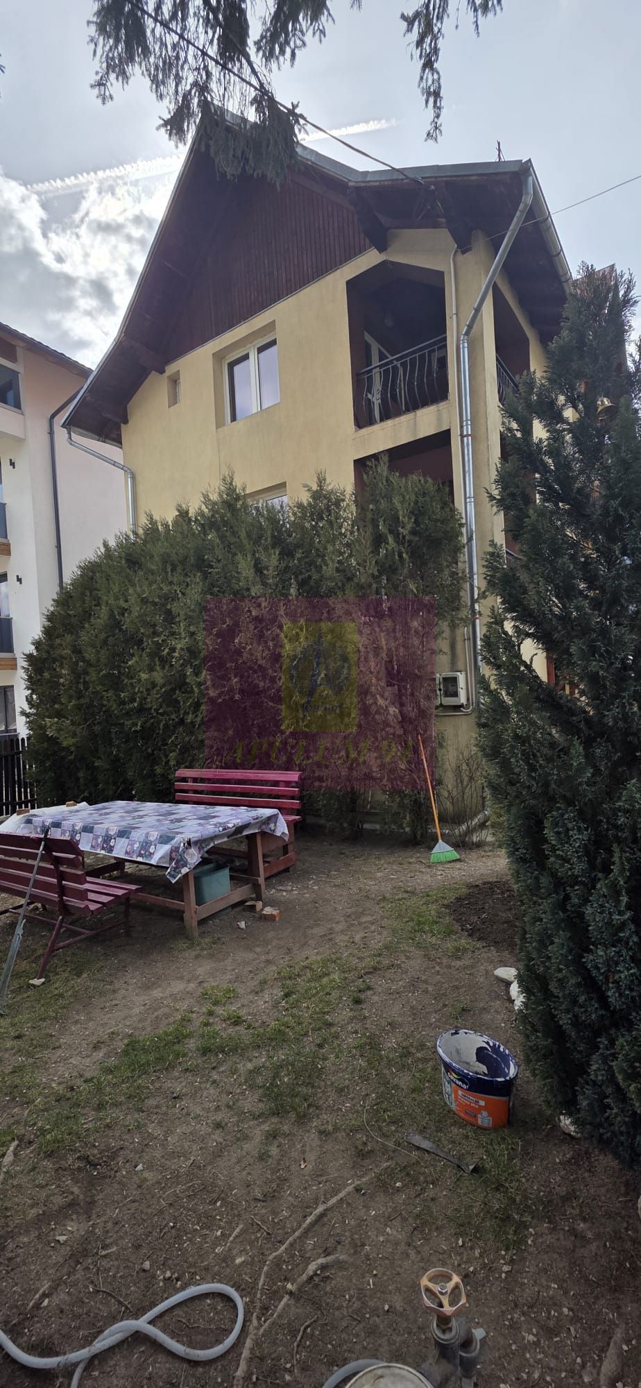 Vila de vânzare cu 8 camere și garaj in Busteni — fotografia 3