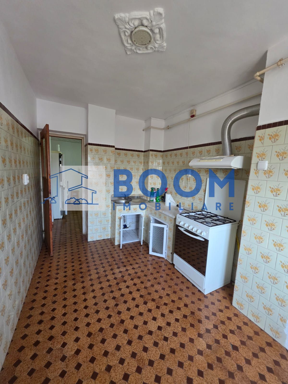 Apartament 3 camere | Centrala proprie | Proiect lift aprobat — fotografia 5