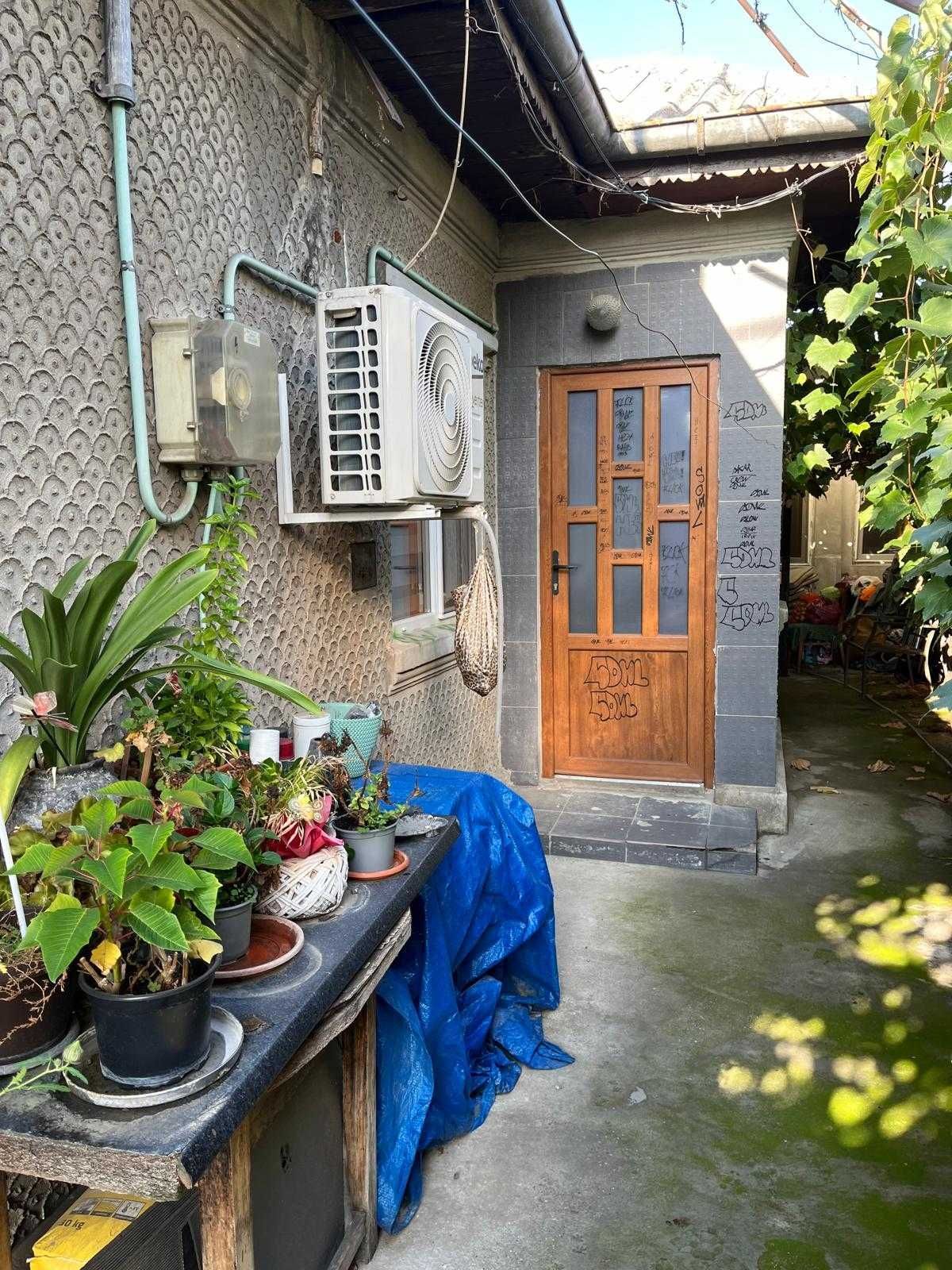 De vanzare casa trei camere — fotografia 5