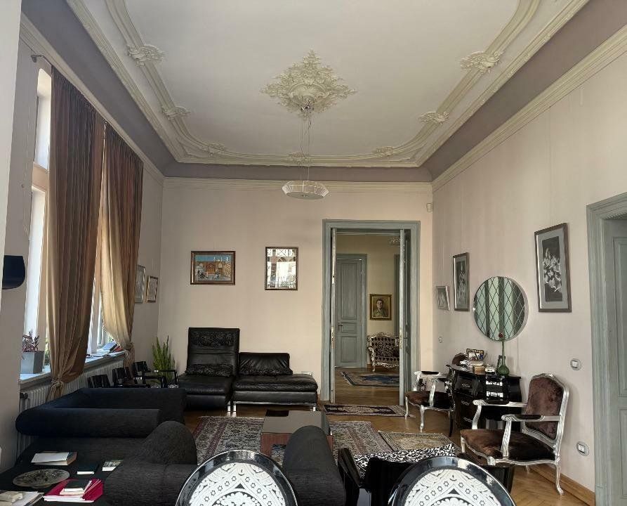 BRASADAS închiriază vila 21 cam UNIRII Birouri exclusive. — fotografia 5