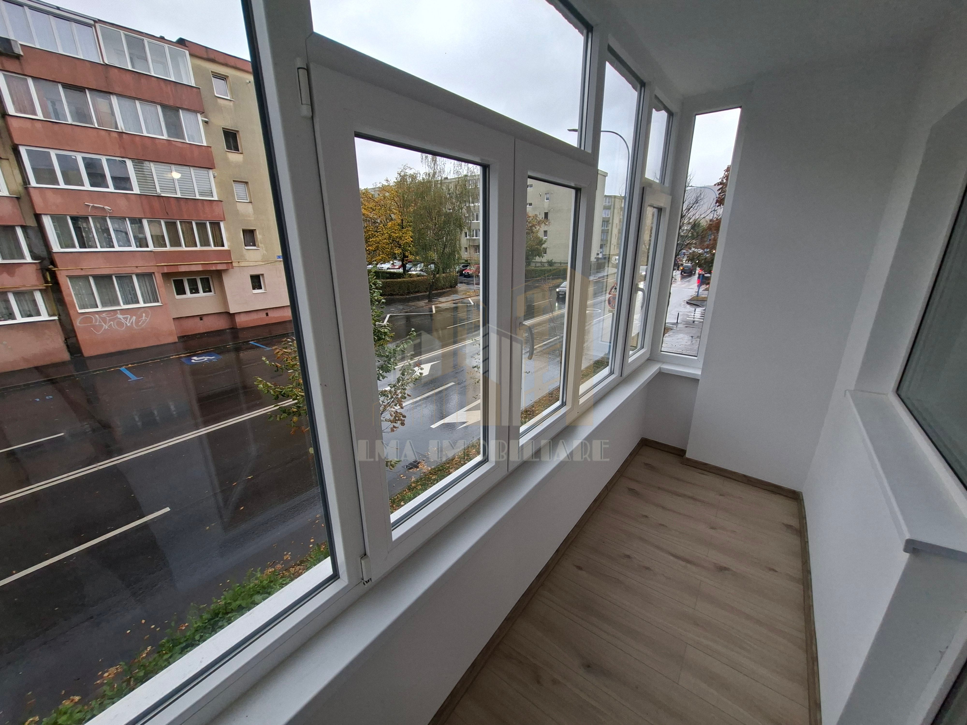 Apartament 2 camere decomandat Tractorul Brasov — fotografia 5