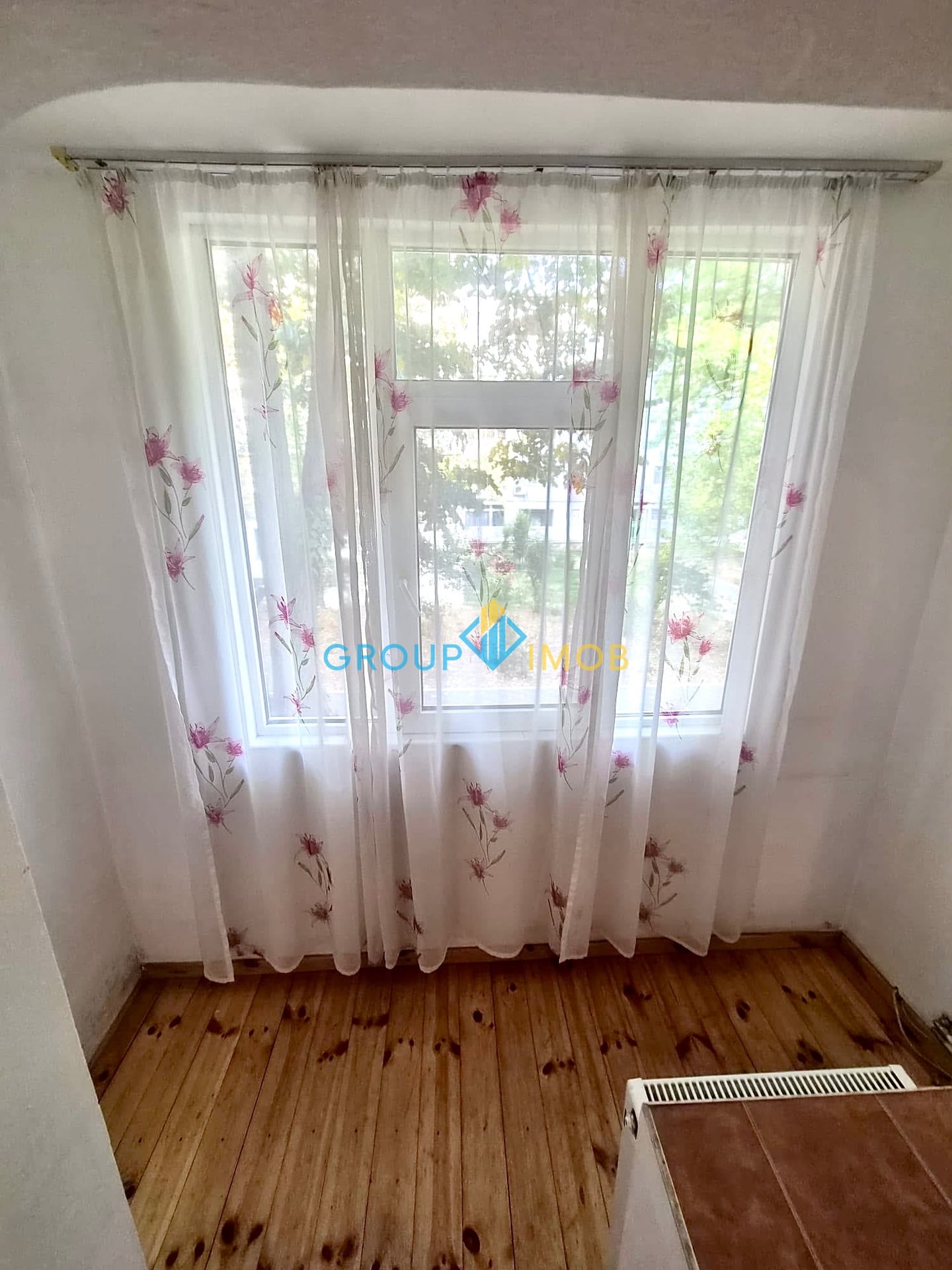 Apartament 3 camere de vânzare – Strada Stadionului, Bacău – Etaj 1 – 53.000 € — fotografia 4