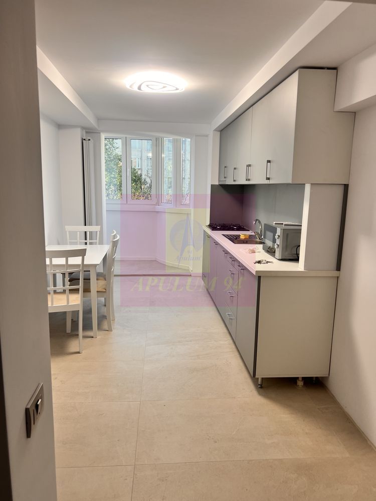 Vanzare apartament 3 camere Decebal, metrou, parking — fotografia 5