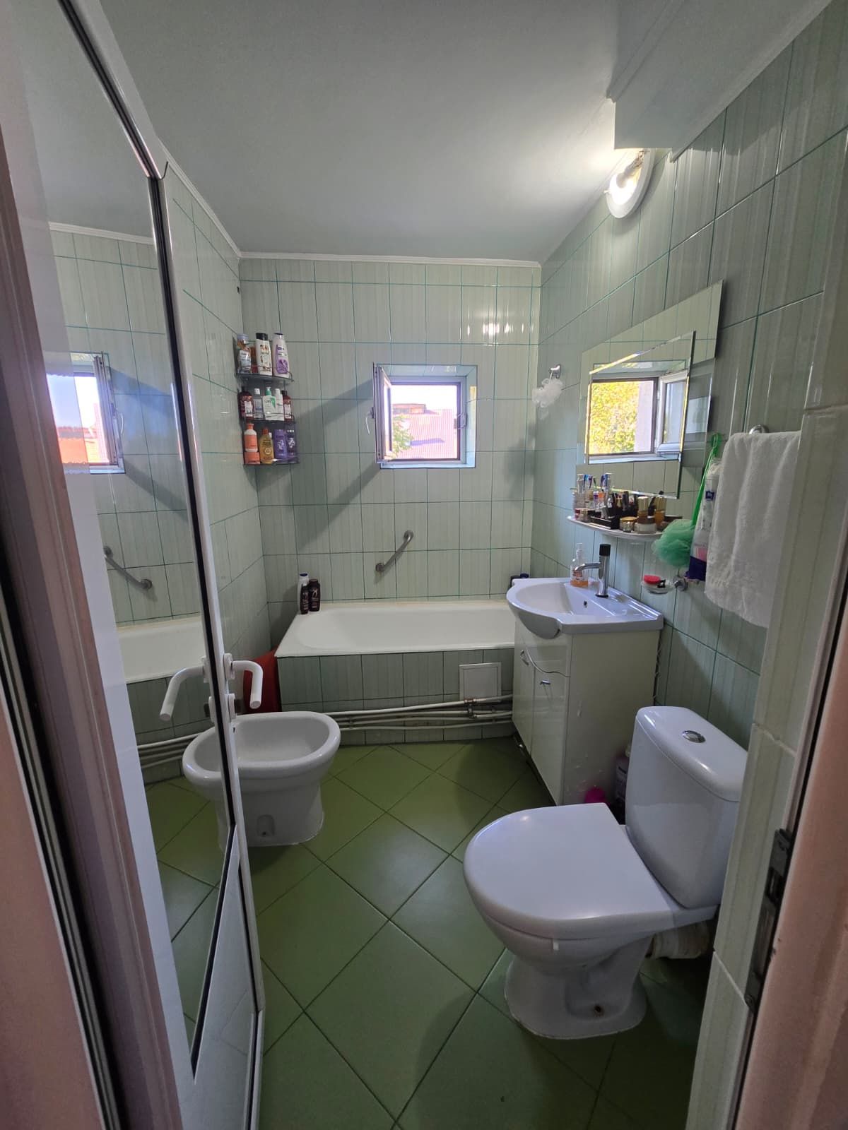 Apartament TÂRGU CUCU | 3 camere, semidecomandat, 68 mp total, mobilat — fotografia 8