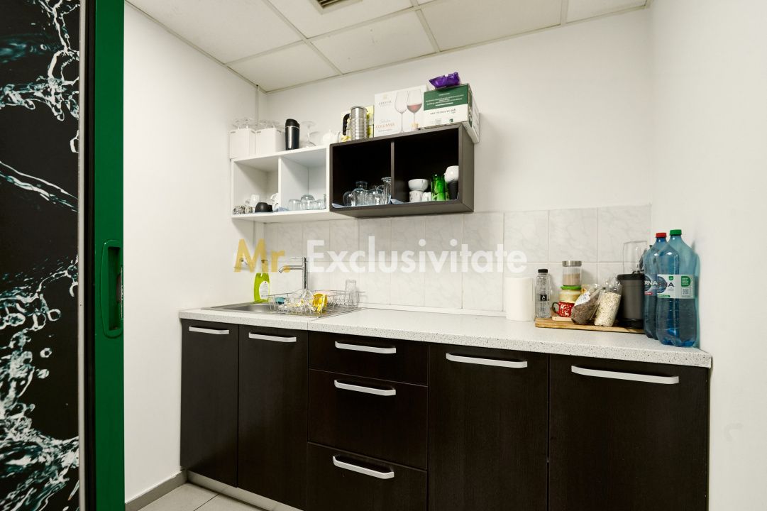Spațiu comercial premium 240 mp ultracentral Pitești clădire reprezentativă — fotografia 9