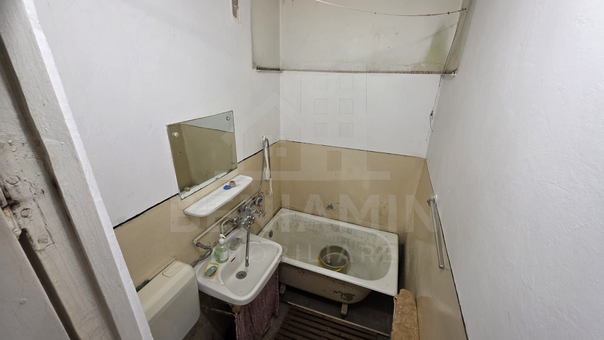 Apartament 2 camere cu centrala termica 35mp zona Florilor — fotografia 6