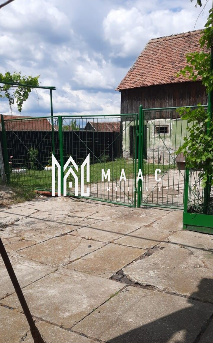 Casă cu teren generos | 18 km de Sibiu | 2400 mp teren | Anexe& Construcție noua