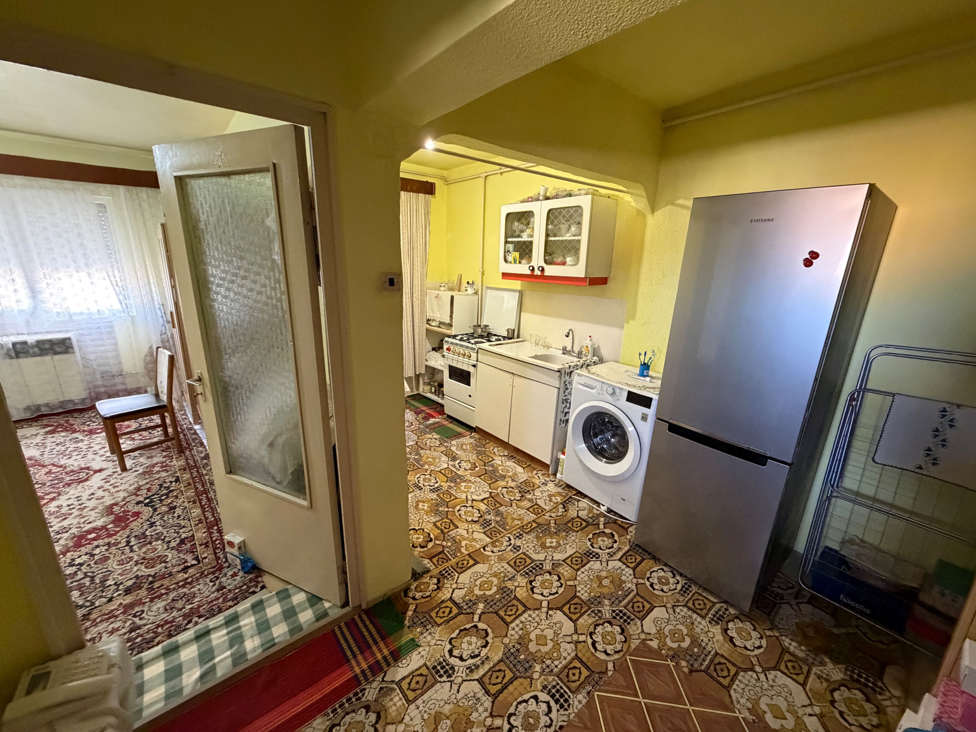Apartament 1 camera, decomandat - Cugir — fotografia 3