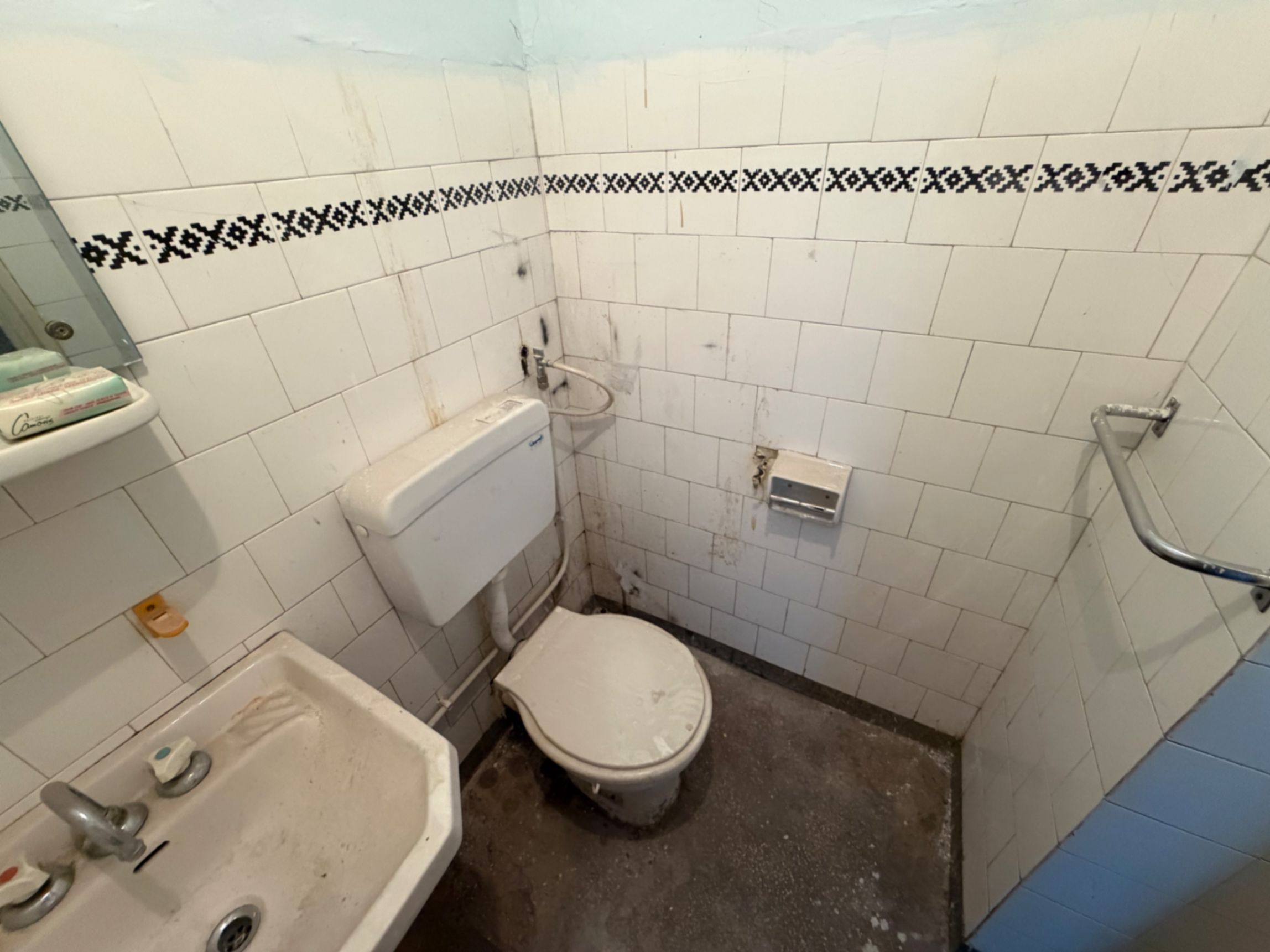 Apartament 3 camere, decomandat - Cugir — fotografia 10