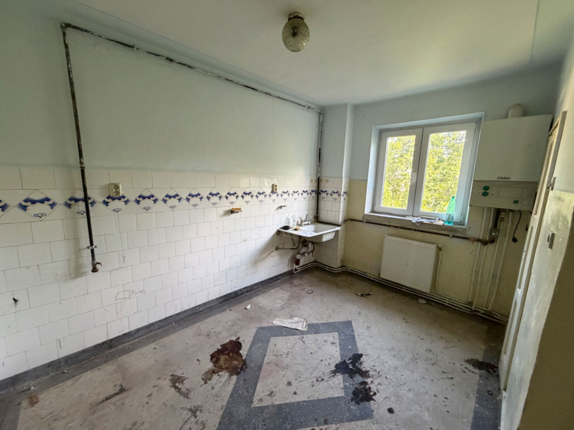 Apartament 3 camere, decomandat - Cugir — fotografia 6