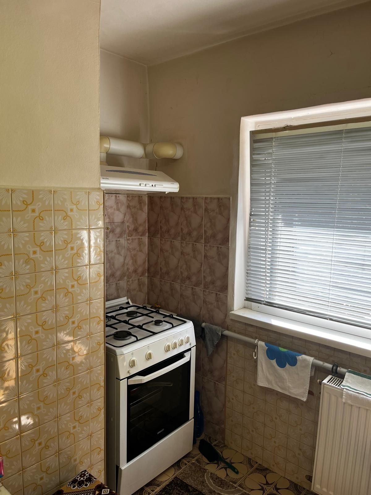 Apartament cu 4 camere, 80 mp utili la etajul 1 chiar in Calea Lipovei — fotografia 6