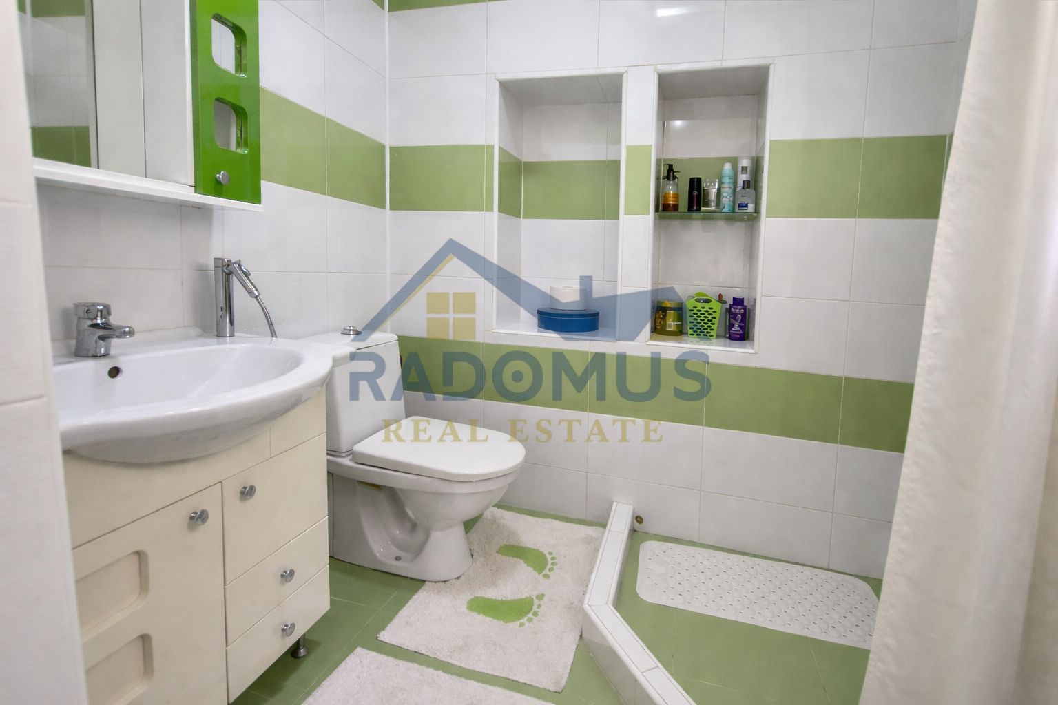 Casă  Ploiești – 215 Mp Utili | Strada Cașin | Teren 255 Mp | Renovat — fotografia 16