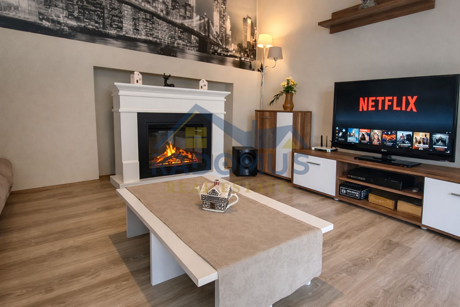 Casă  Ploiești – 215 Mp Utili | Strada Cașin | Teren 255 Mp | Renovat — fotografia 3