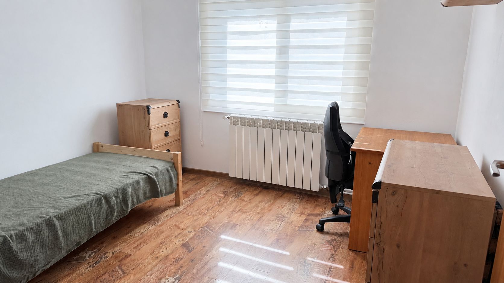 Apartament renovat cu 3 camere și 2 băi, 63 mp – zona Dâmbovița — fotografia 2