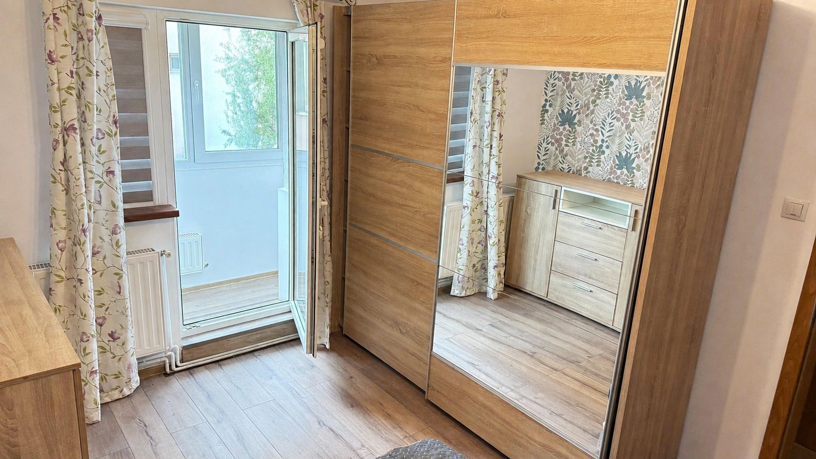 Apartament renovat cu 3 camere și 2 băi, 63 mp – zona Dâmbovița — fotografia 5