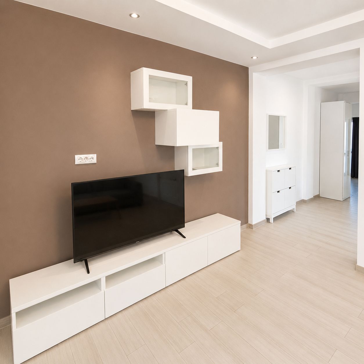 Inchiriez apartament 2 camere, Dumbravita langa padure — fotografia 5