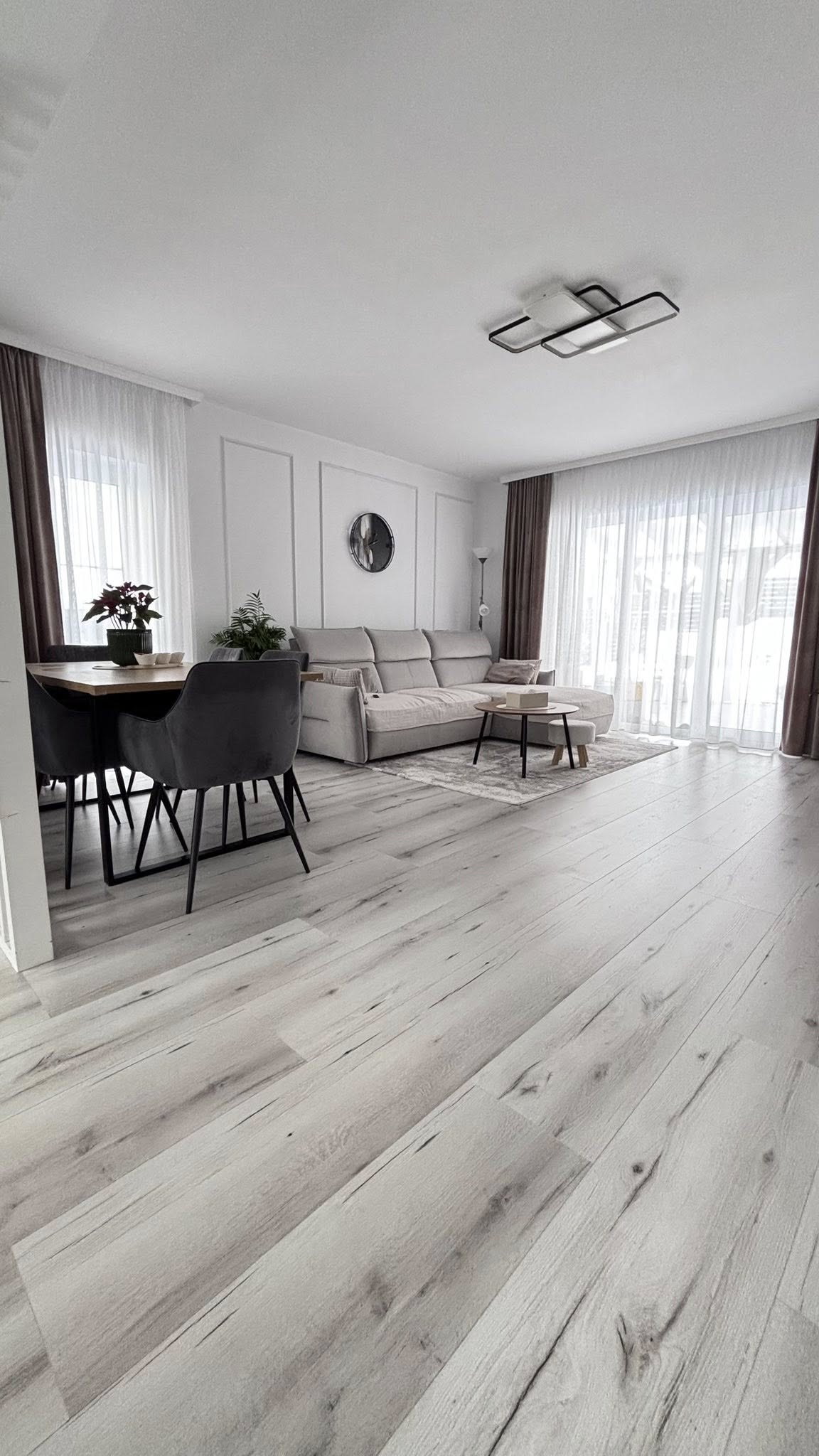 Casă tip duplex P+E, ultrafinisată, mobilată – Cartier Brădet
