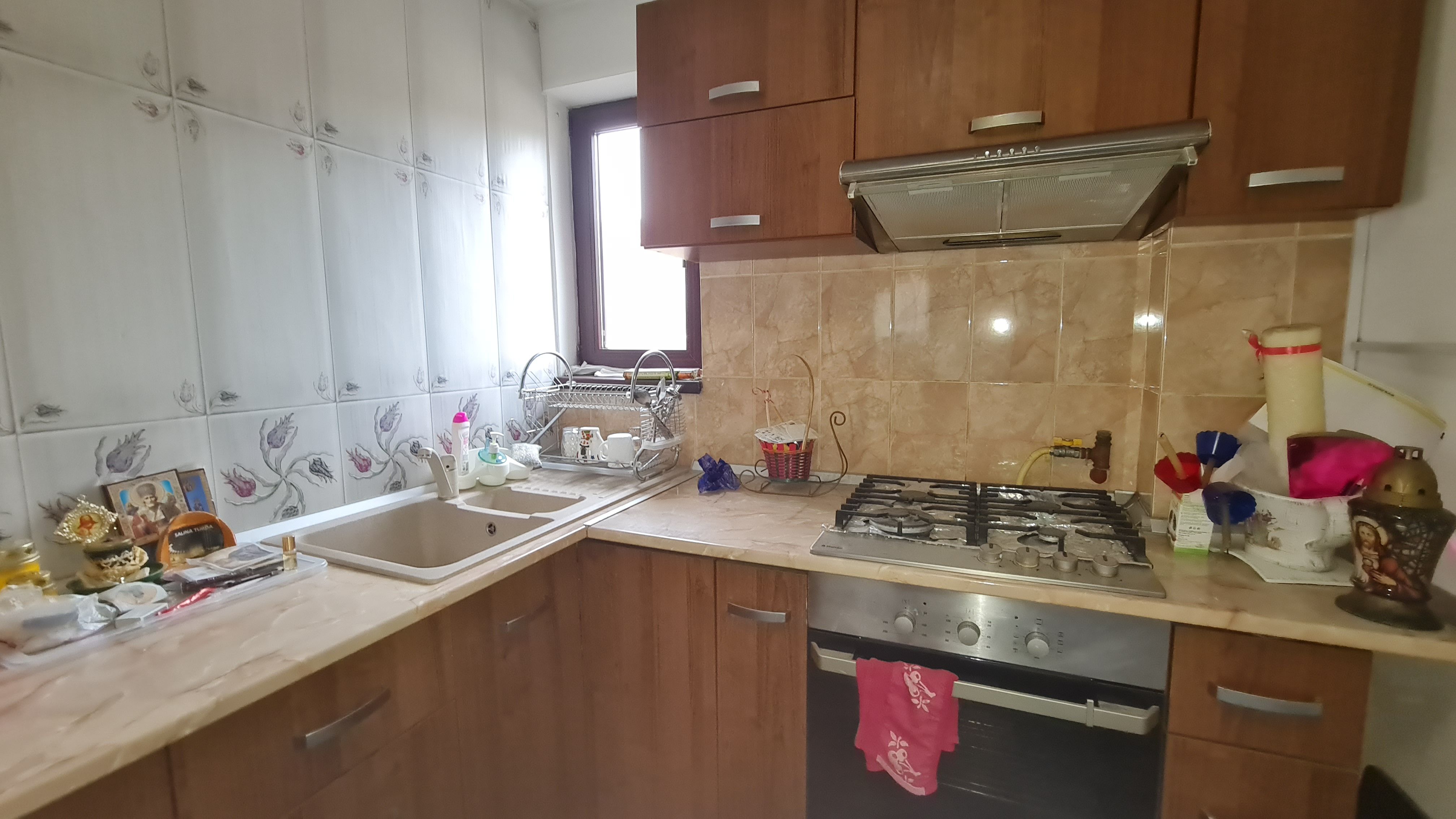 Casa individuala pe  strada Oltului I zona Metro Voluntari! — fotografia 8