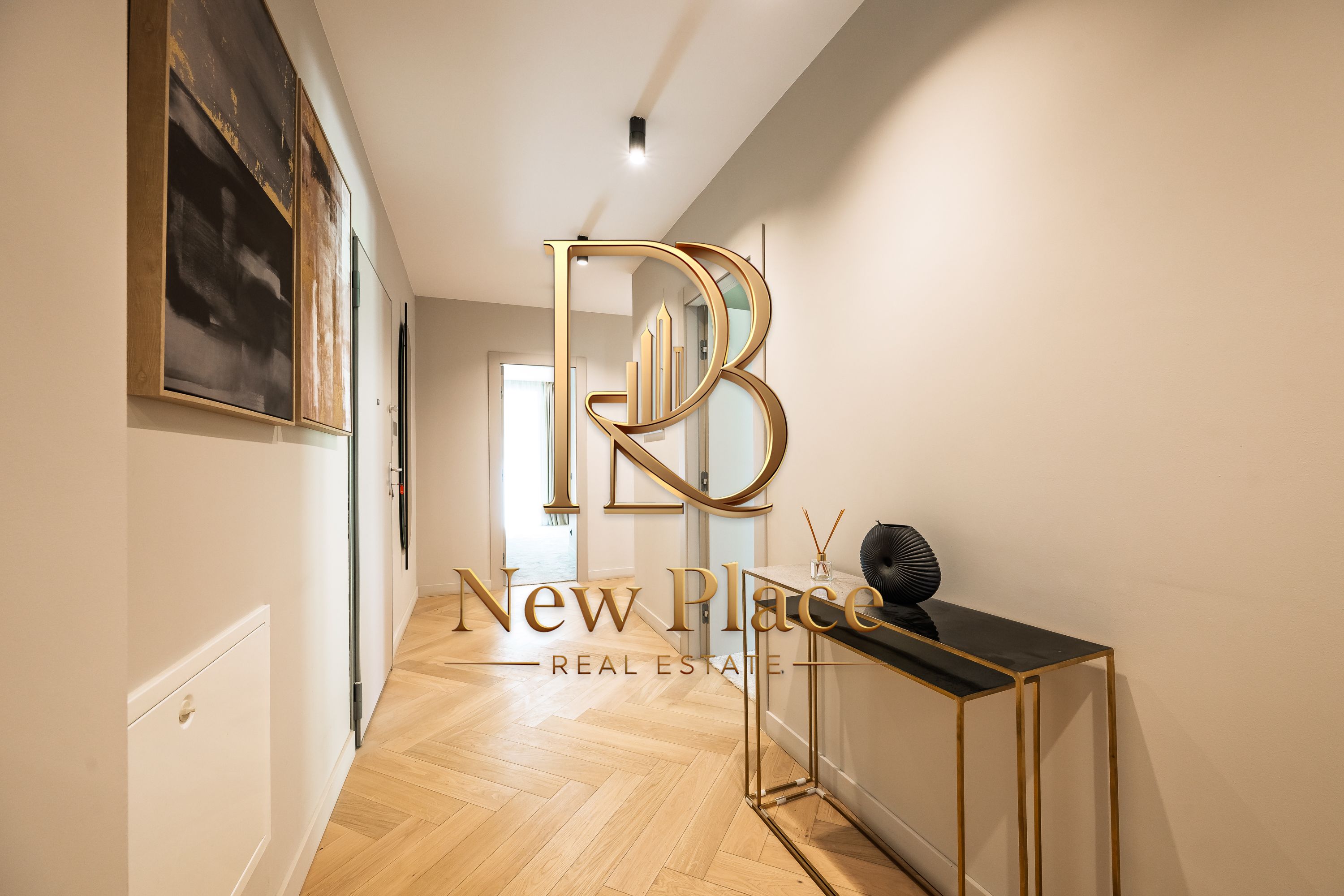 [VIDEO] IANCU NICOLAE | ROVERE | CURTE 190 mp [+21% TVA] ULTRA LUX — fotografia 15