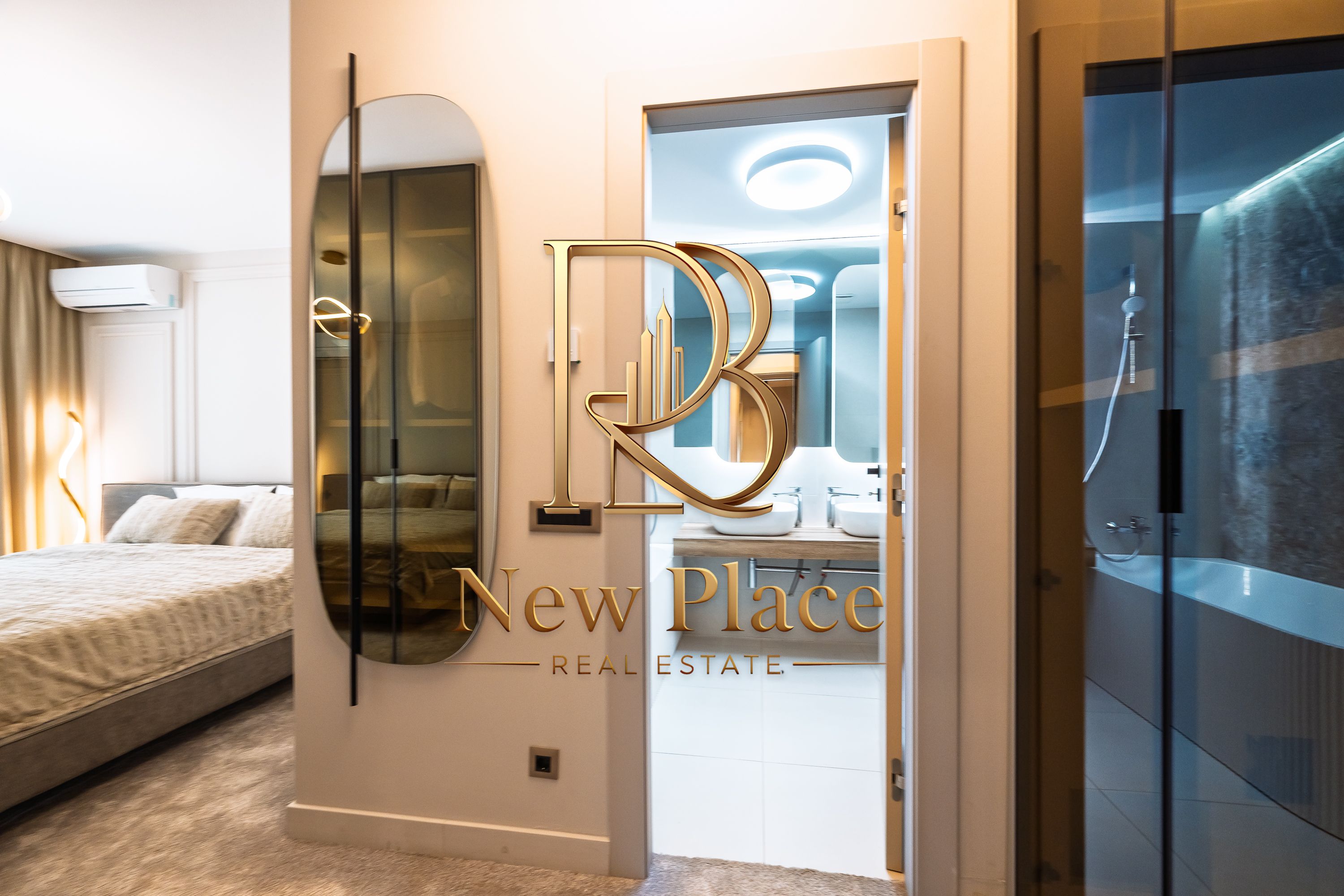 [VIDEO] IANCU NICOLAE | ROVERE | CURTE 190 mp [+21% TVA] ULTRA LUX — fotografia 17