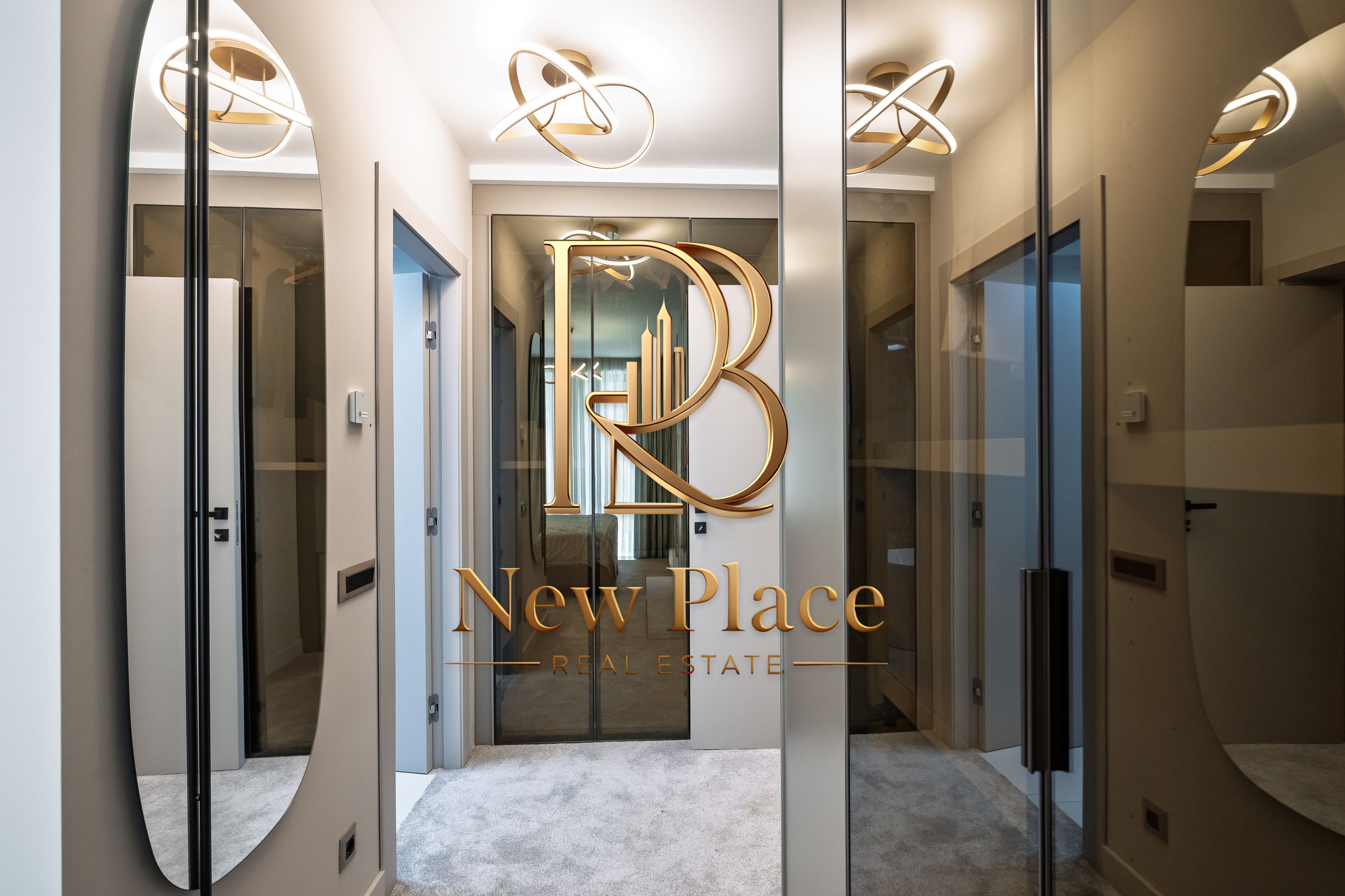 [VIDEO] IANCU NICOLAE | ROVERE | CURTE 190 mp [+21% TVA] ULTRA LUX — fotografia 23