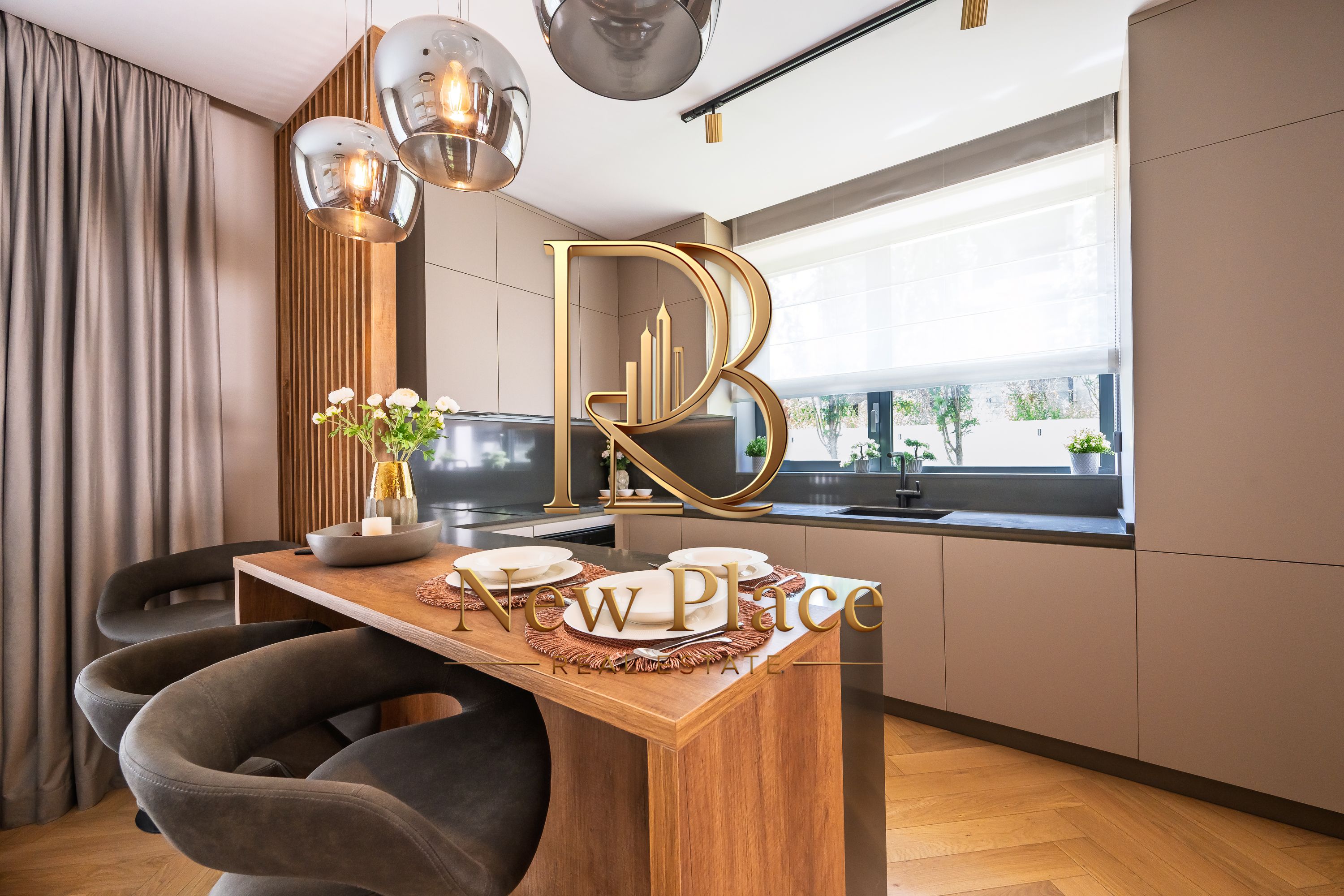 [VIDEO] IANCU NICOLAE | ROVERE | CURTE 190 mp [+21% TVA] ULTRA LUX — fotografia 8