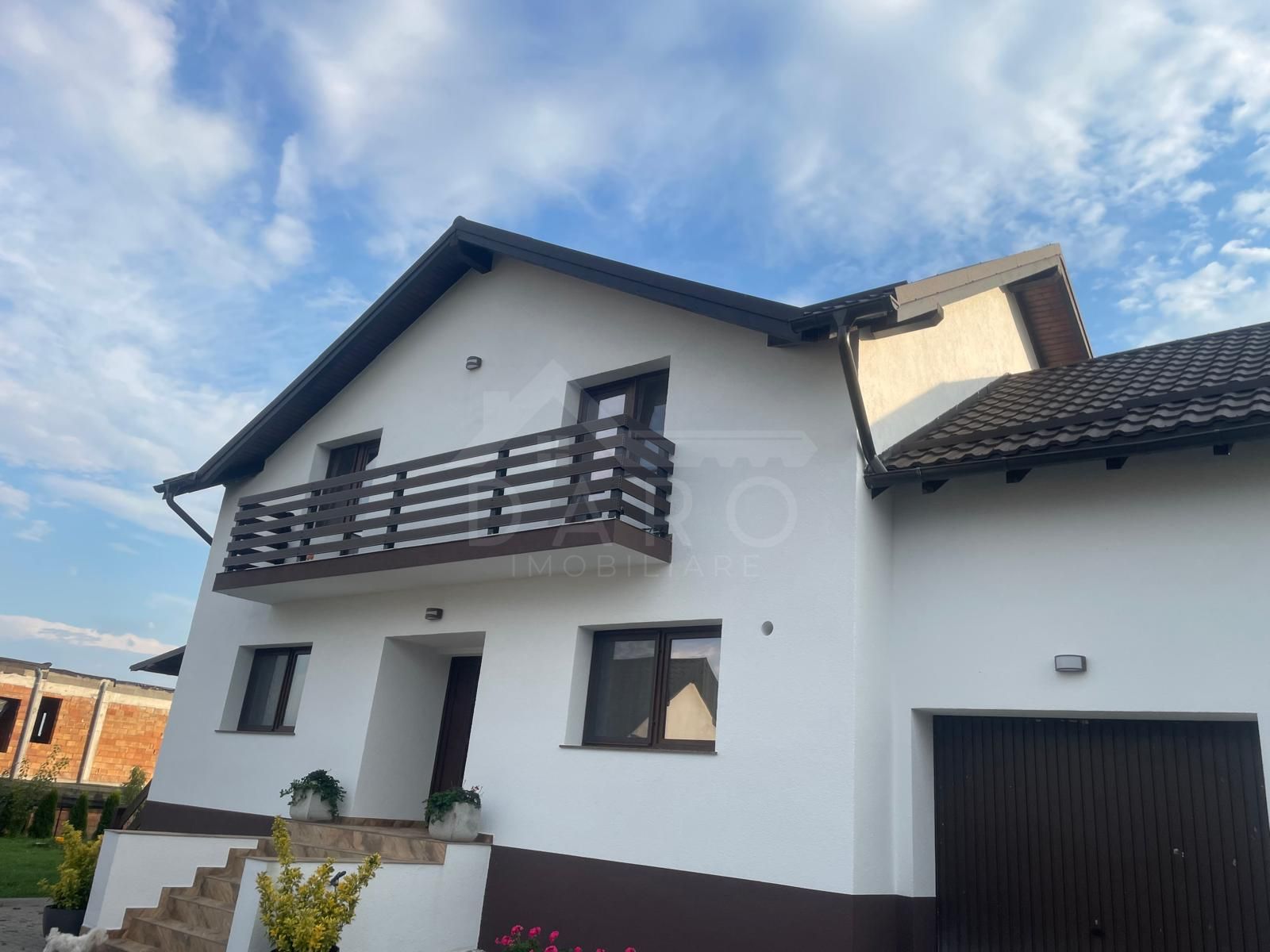 vand casa in Nazna sau schimb  cu apartament plus diferenta — fotografia 14