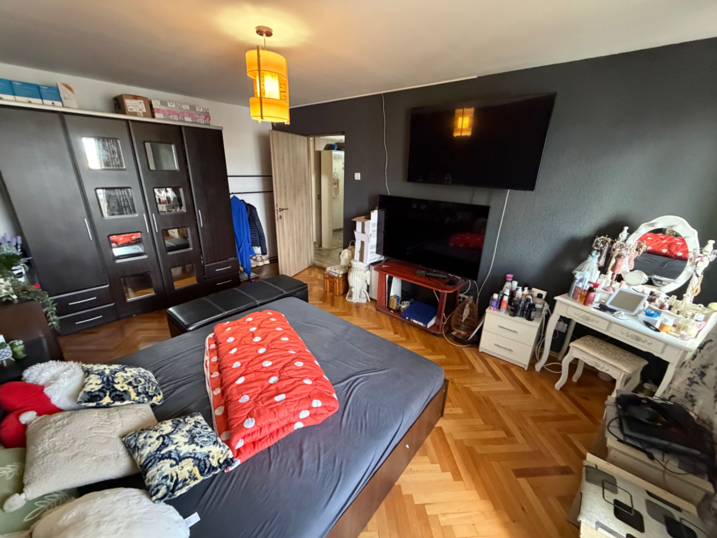 Apartament 3 camere, decomandat  - zona Cetate — fotografia 9
