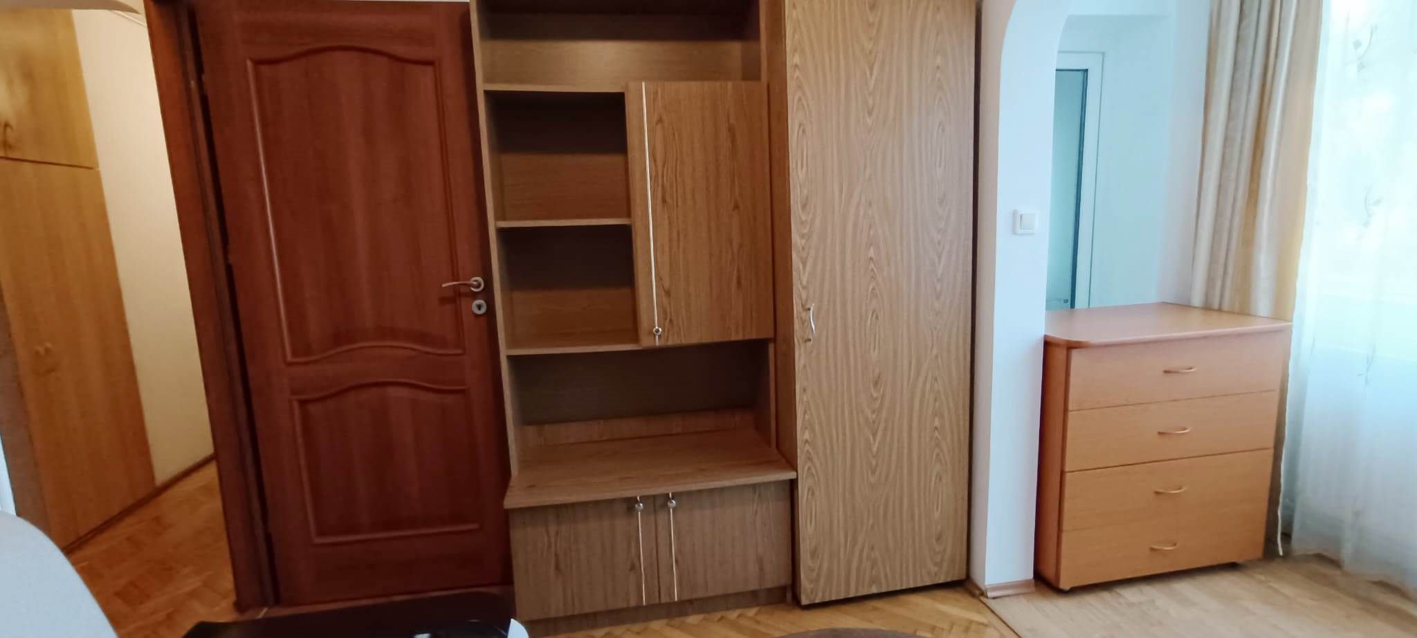 Apartament cu 4 camere in Tractoru-Independentei — fotografia 12