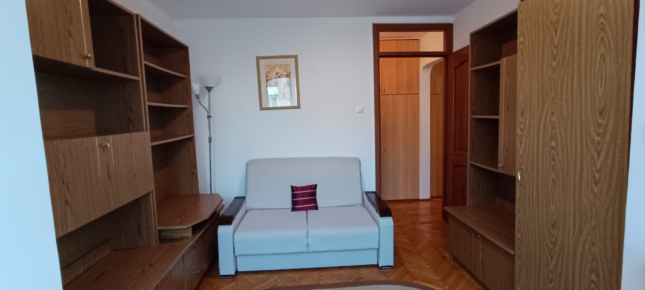 Apartament cu 4 camere in Tractoru-Independentei — fotografia 7