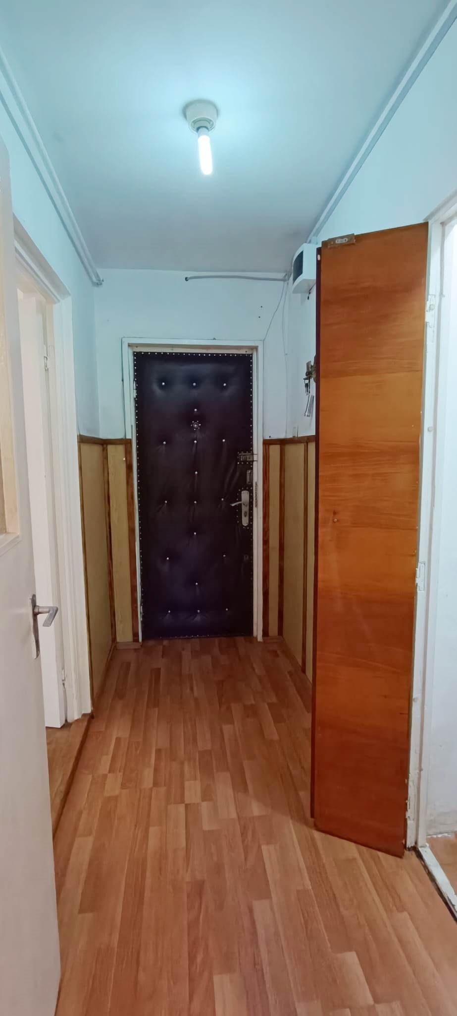 Apartament circular in cartierul astra — fotografia 11