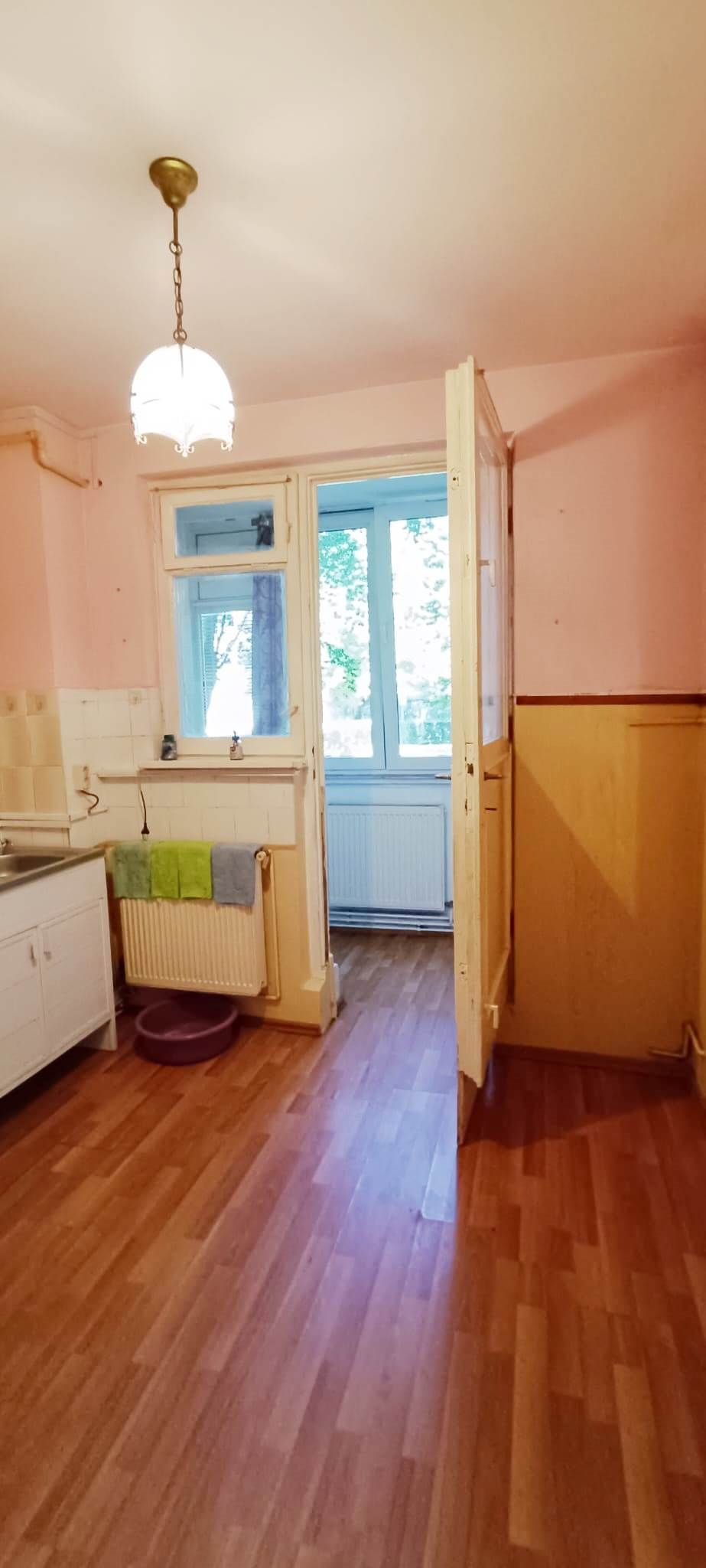 Apartament circular in cartierul astra — fotografia 13