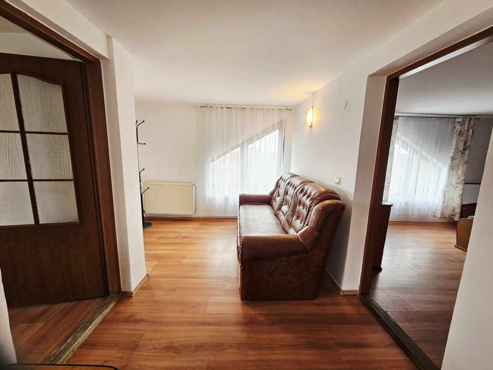 Casa eleganta,zona centrala Aiton,cu ciubar,gradina si panouri fotovoltaice — fotografia 11