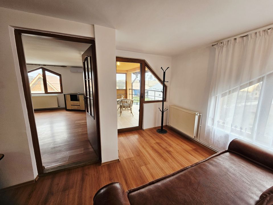 Casa eleganta,zona centrala Aiton,cu ciubar,gradina si panouri fotovoltaice — fotografia 15