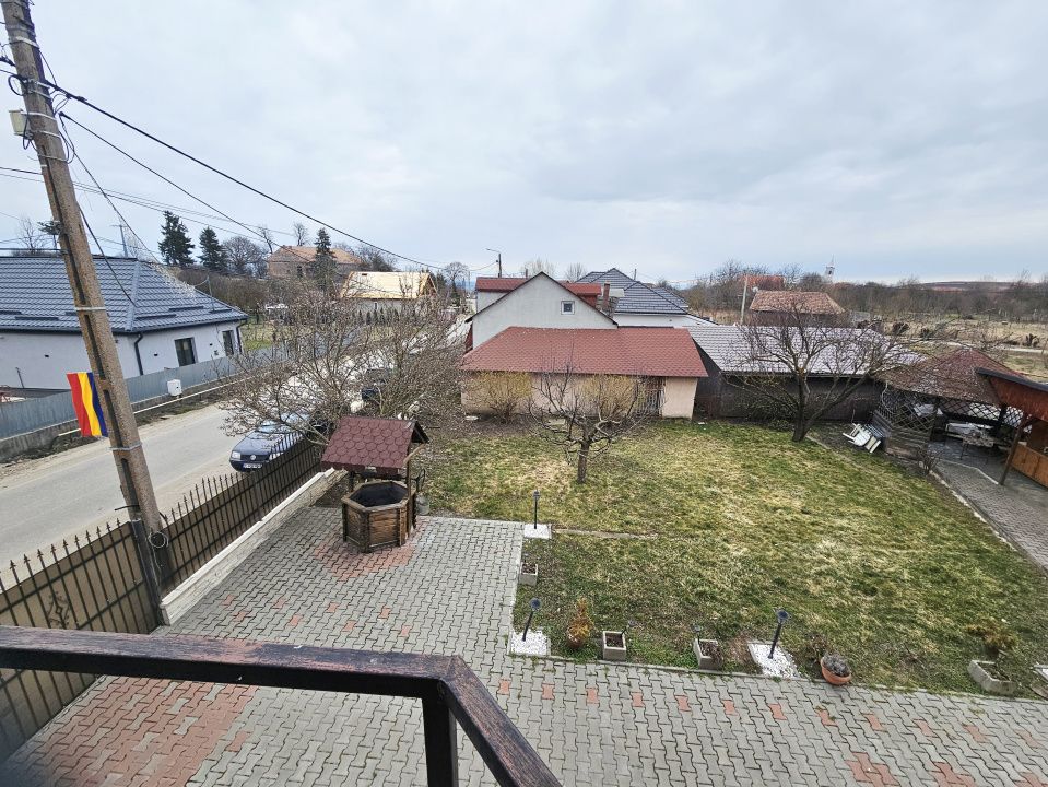 Casa eleganta,zona centrala Aiton,cu ciubar,gradina si panouri fotovoltaice — fotografia 21