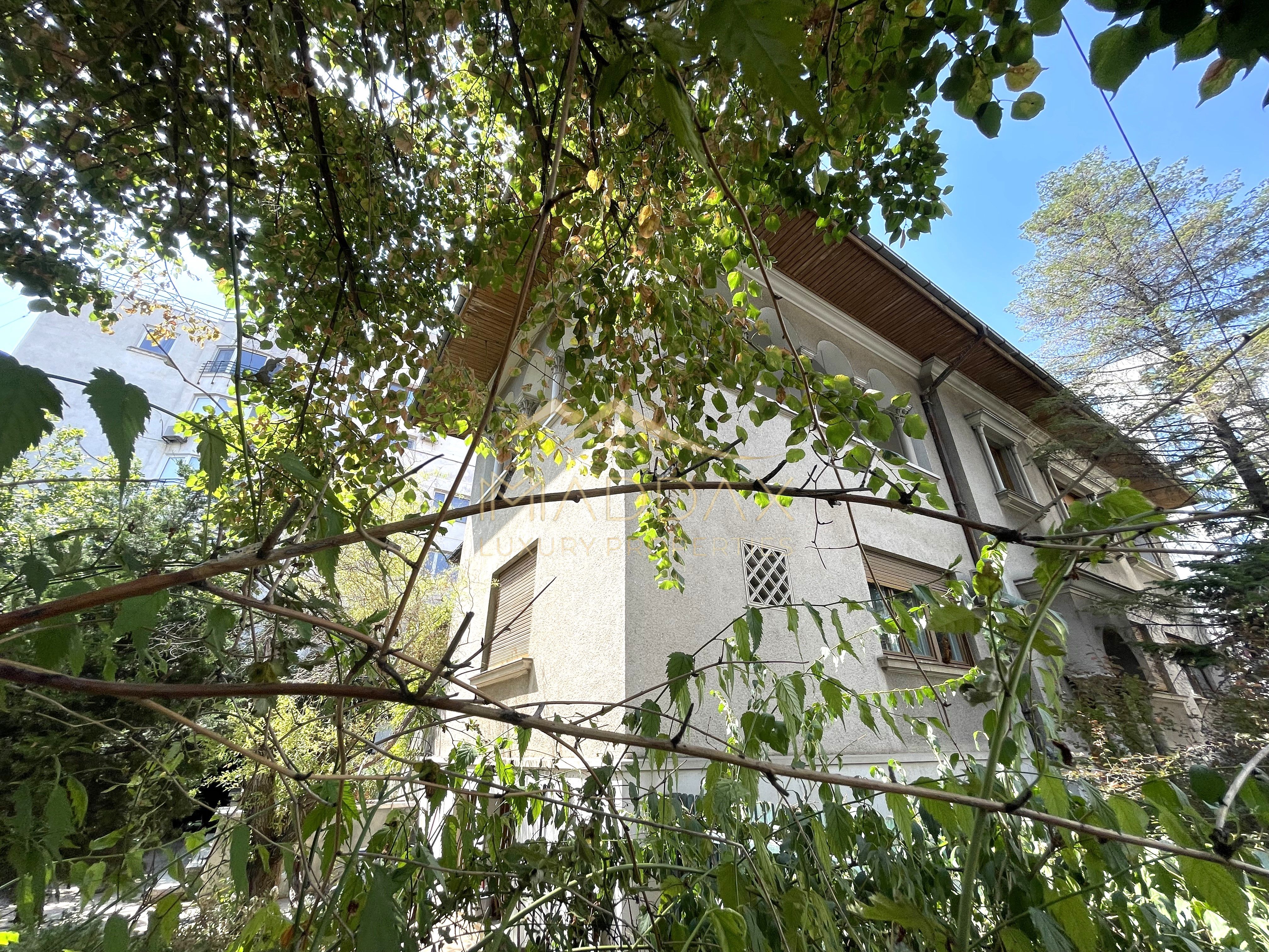 4 rooms ***203 SQM useful*** / 38 SQM terrace + garage / Primaverii — fotografia 3
