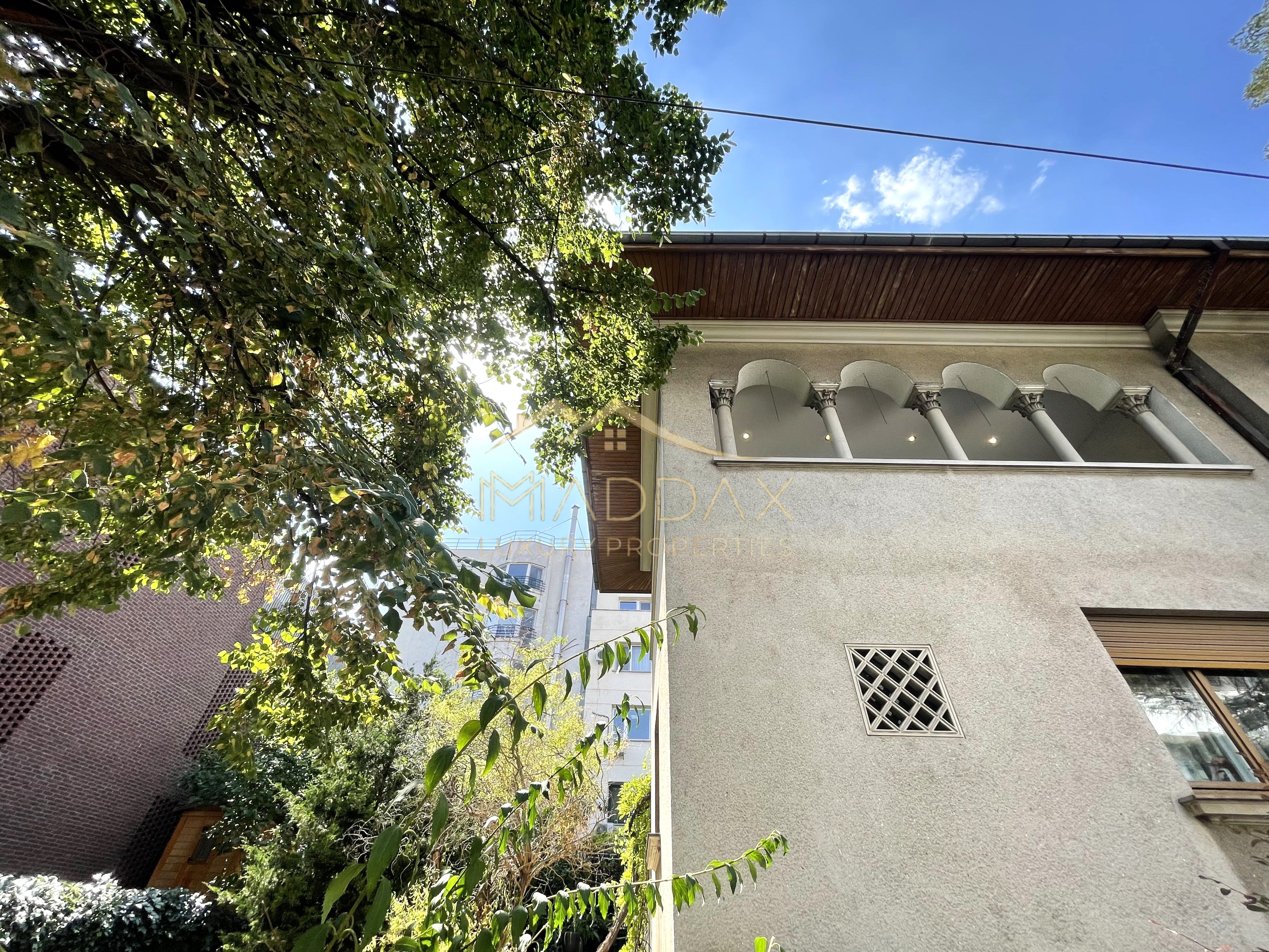 4 rooms ***203 SQM useful*** / 38 SQM terrace + garage / Primaverii — fotografia 4