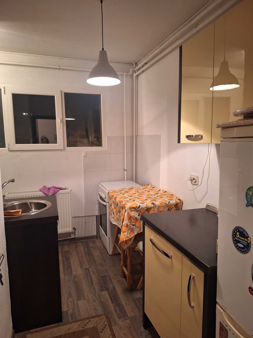 Garsoniera in bloc de apartamente piata Astra — fotografia 3