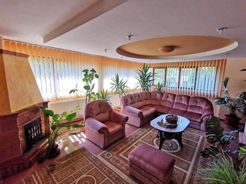 Casa / Vila cu 9 camere Breaza — fotografia 8