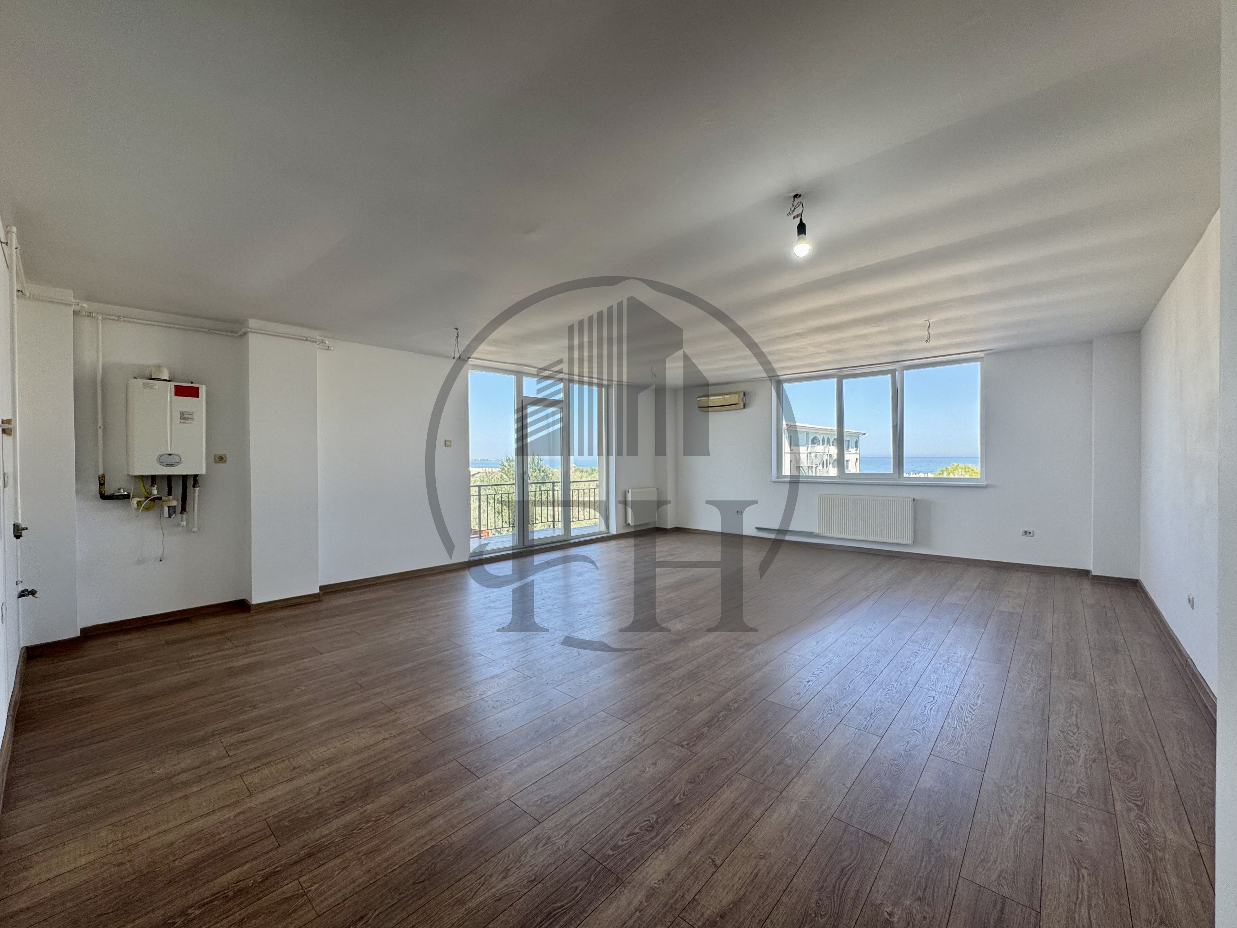 Apartament 3 camere de vânzare Mamaia Nord, Constanța