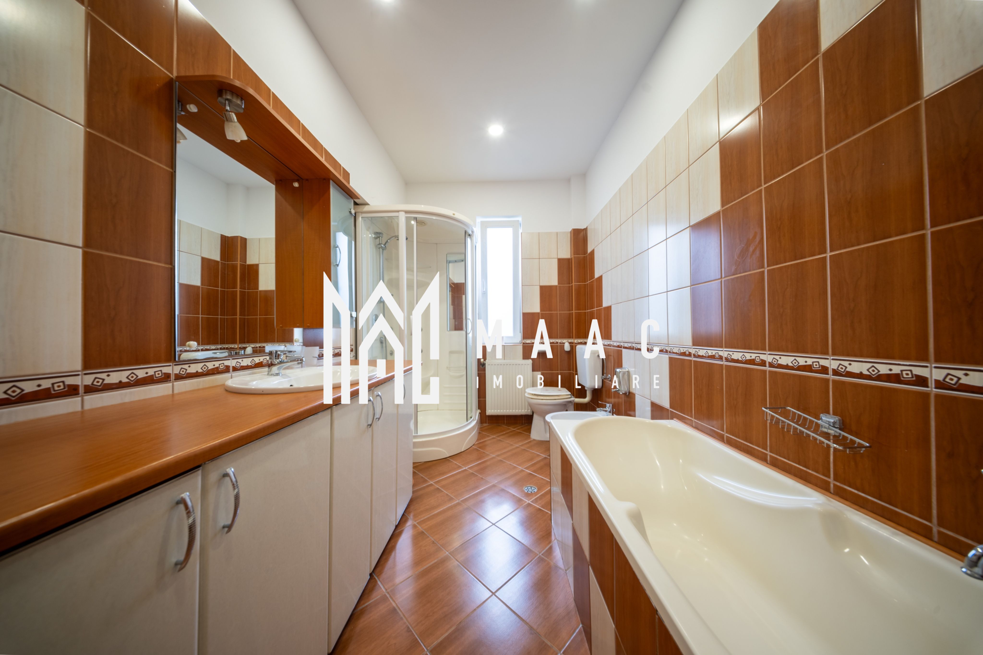 Duplex 3 camere de vânzare | Sub Arini, Sibiu | curte — fotografia 5