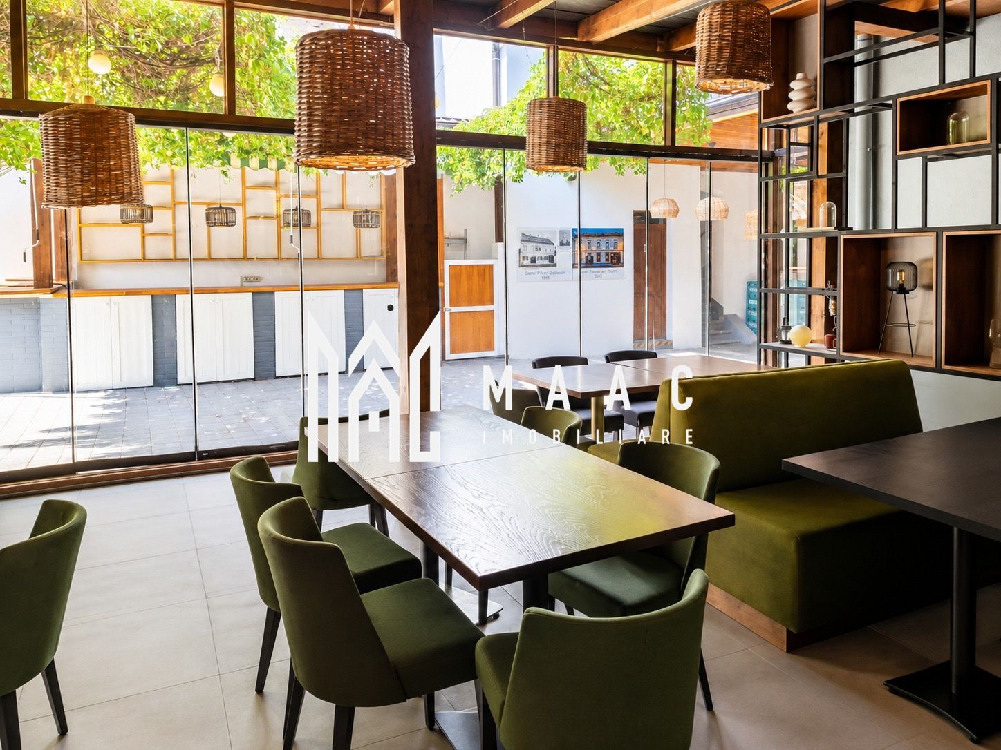 Pensiune 12 camere de închiriat | Central, Sibiu | terasă — fotografia 13