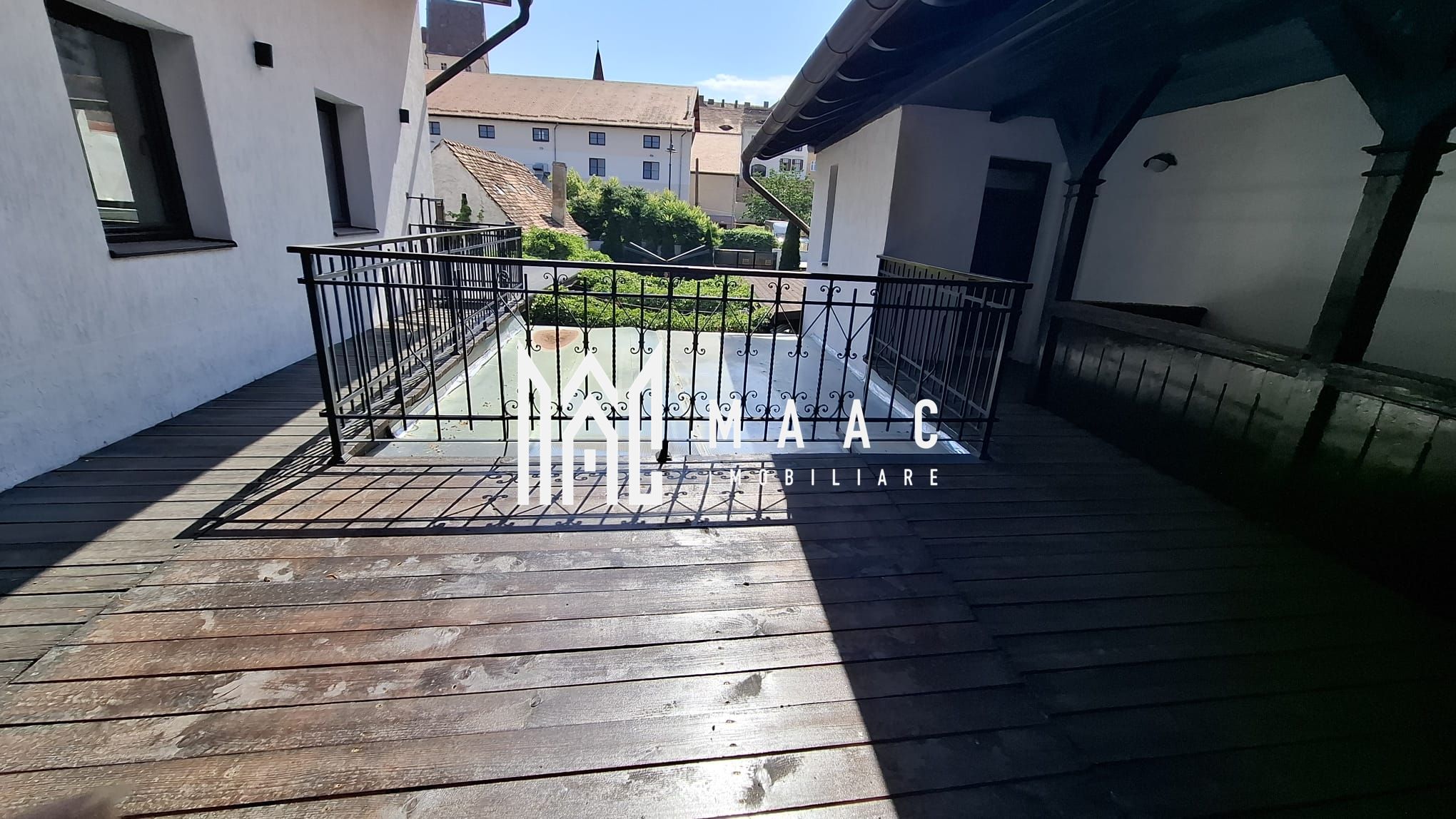 Pensiune 12 camere de închiriat | Central, Sibiu | terasă — fotografia 36