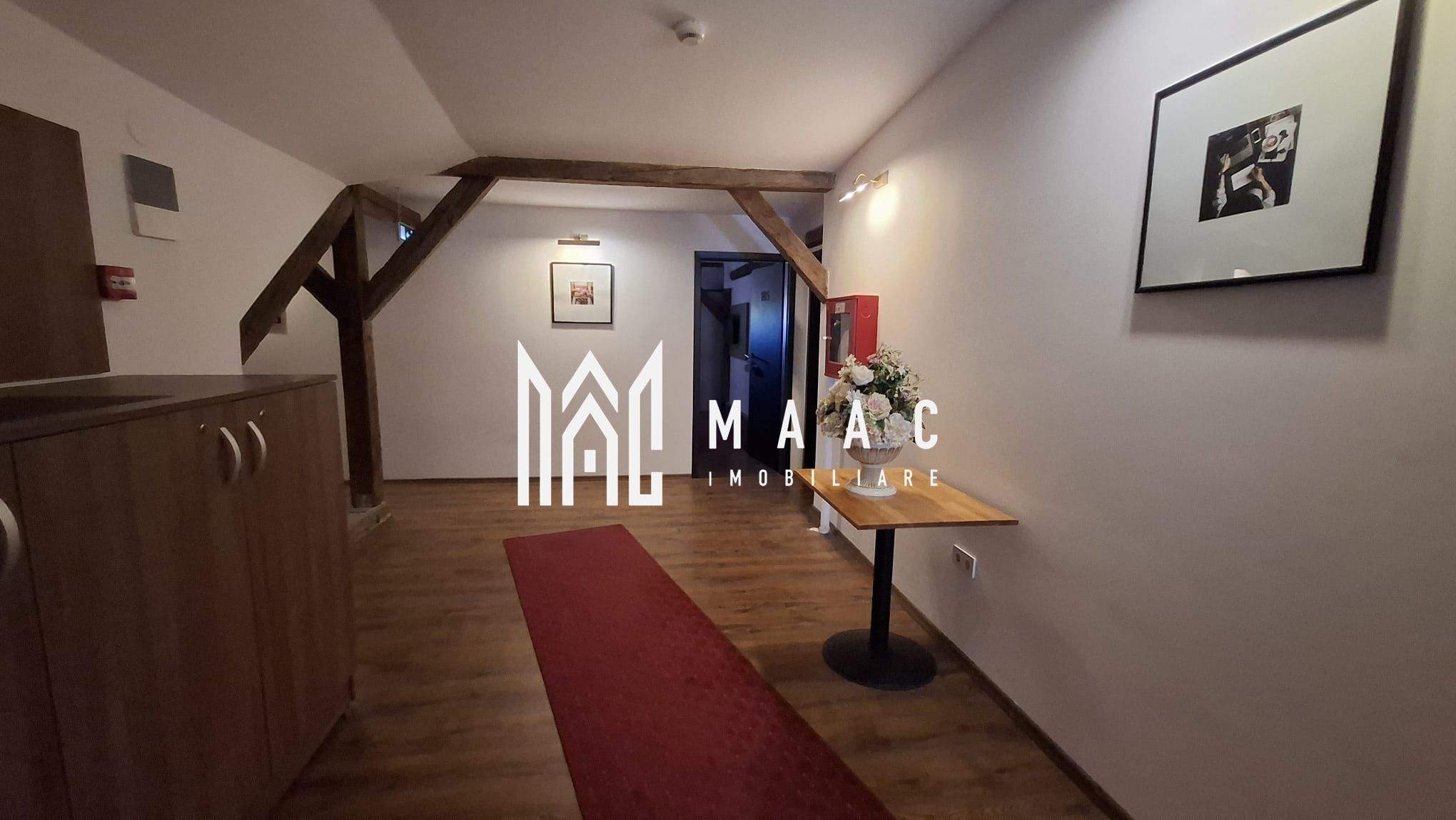Pensiune 12 camere de închiriat | Central, Sibiu | terasă — fotografia 50