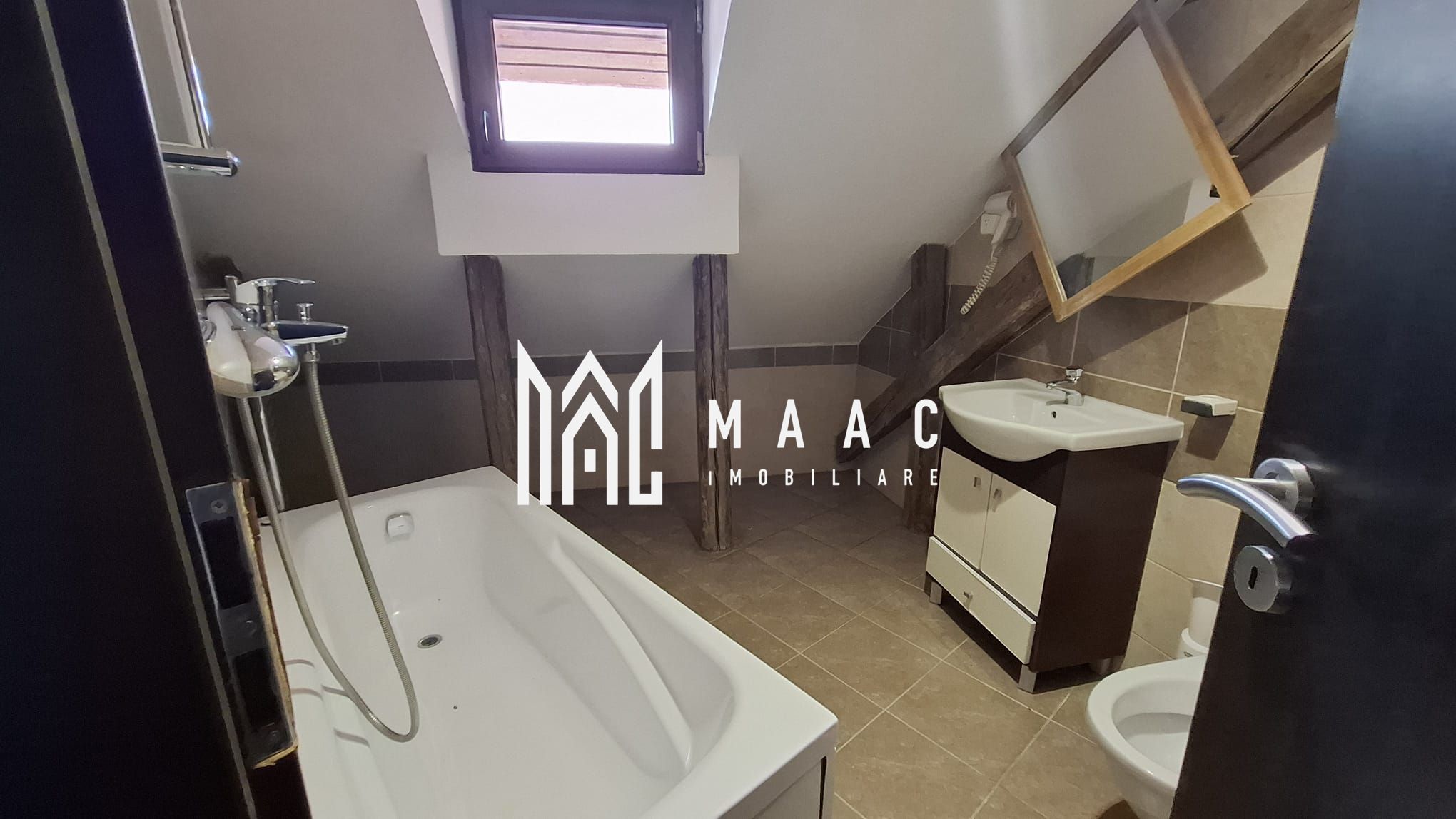 Pensiune 12 camere de închiriat | Central, Sibiu | terasă — fotografia 52