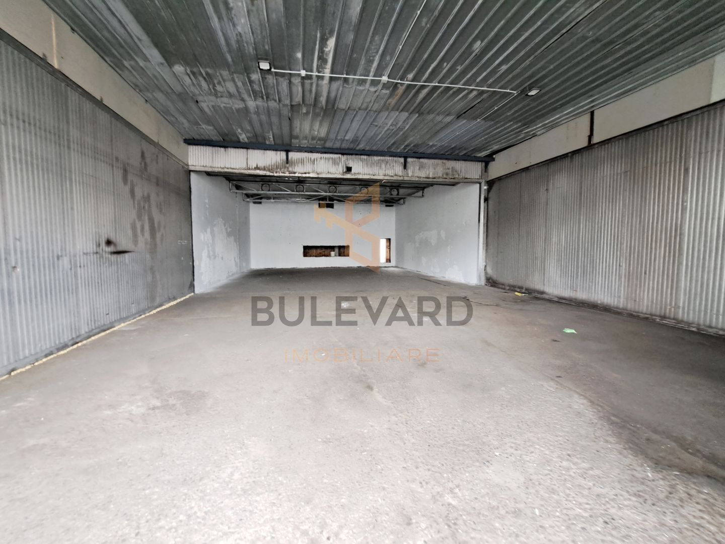 Spatiu industrial / hala de inchiriat in zona Calea Baciului!