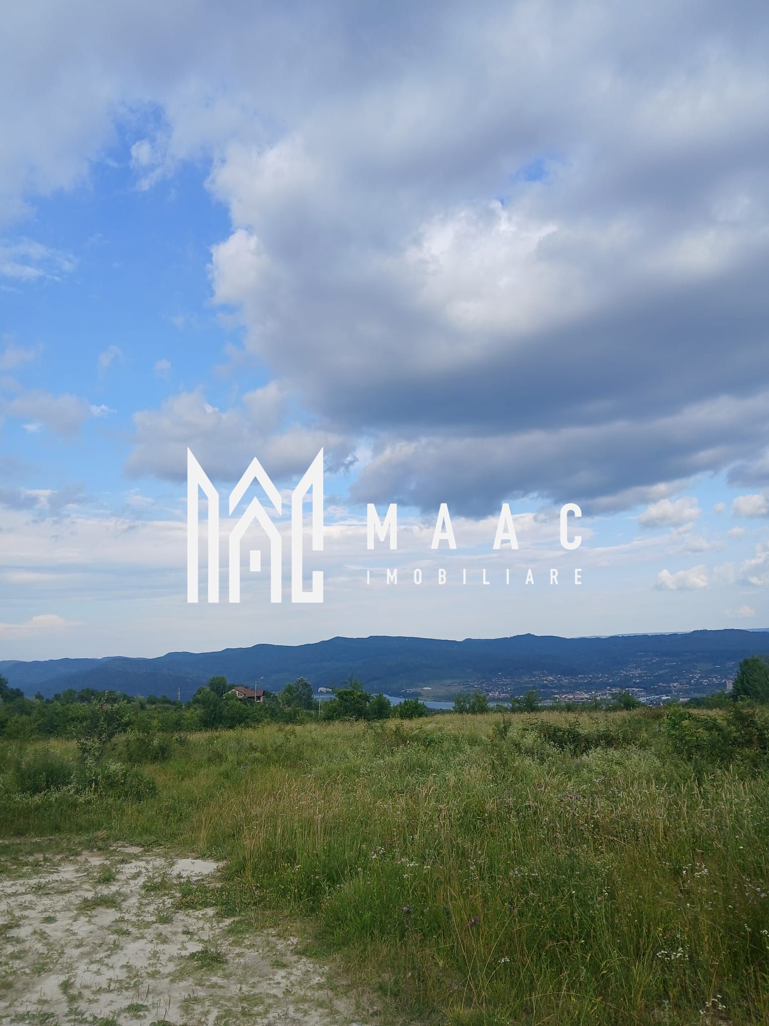 Teren intravilan 500 mp | Cetățuia, Râmnicu Vâlcea | panoramă