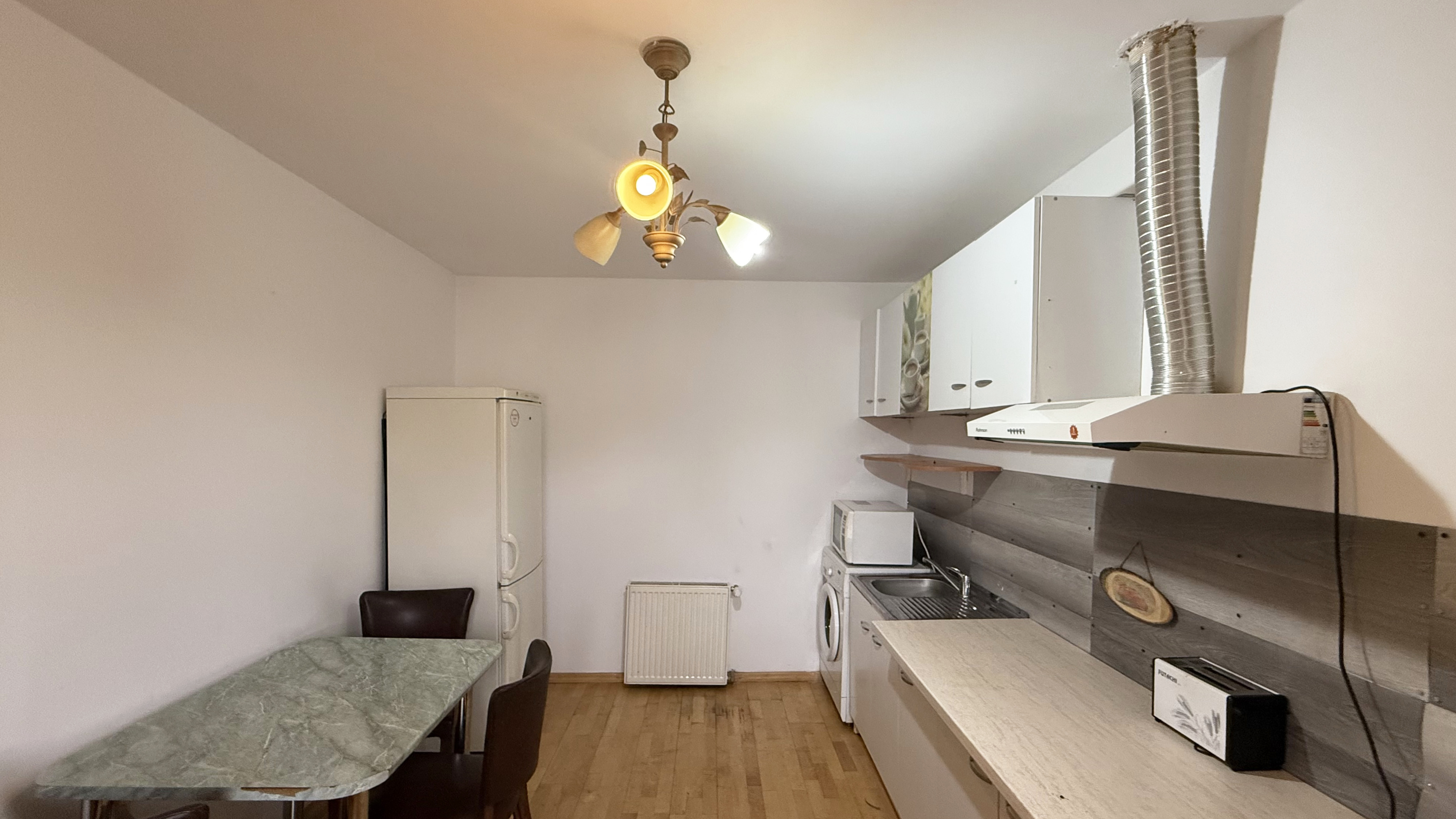 Apartament 2 camere, decomandat, cu intrare separată, la casa/390 euro — fotografia 7